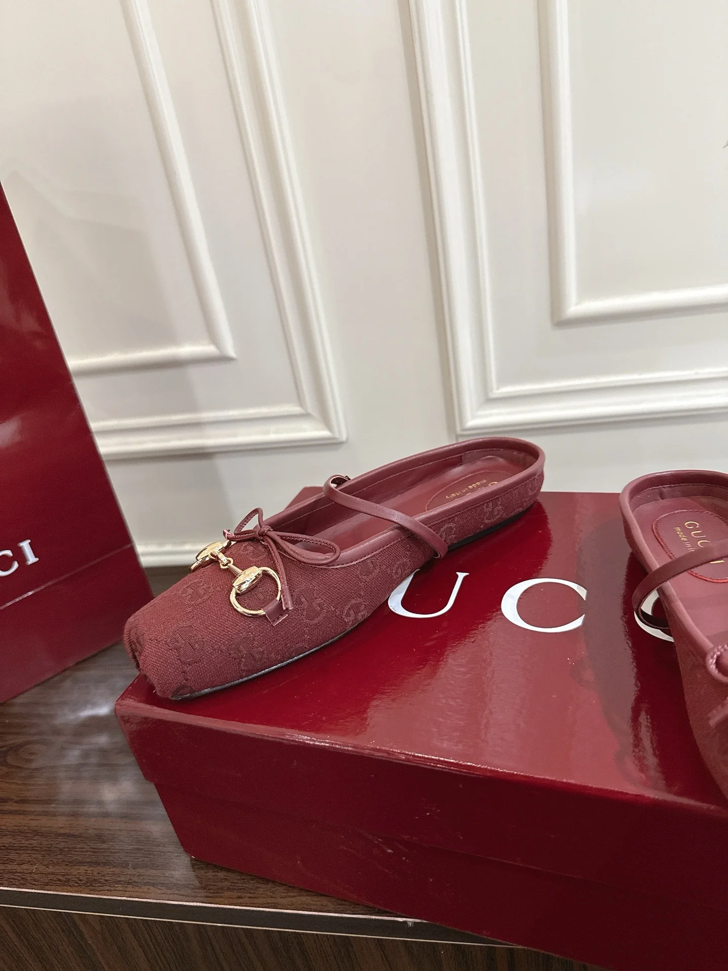 Guc 25fw mules