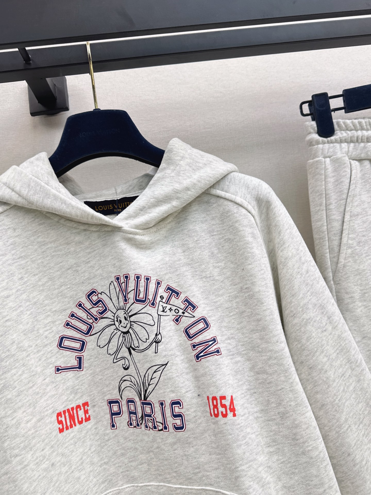 Loui 26fw hooide sweater pant sets