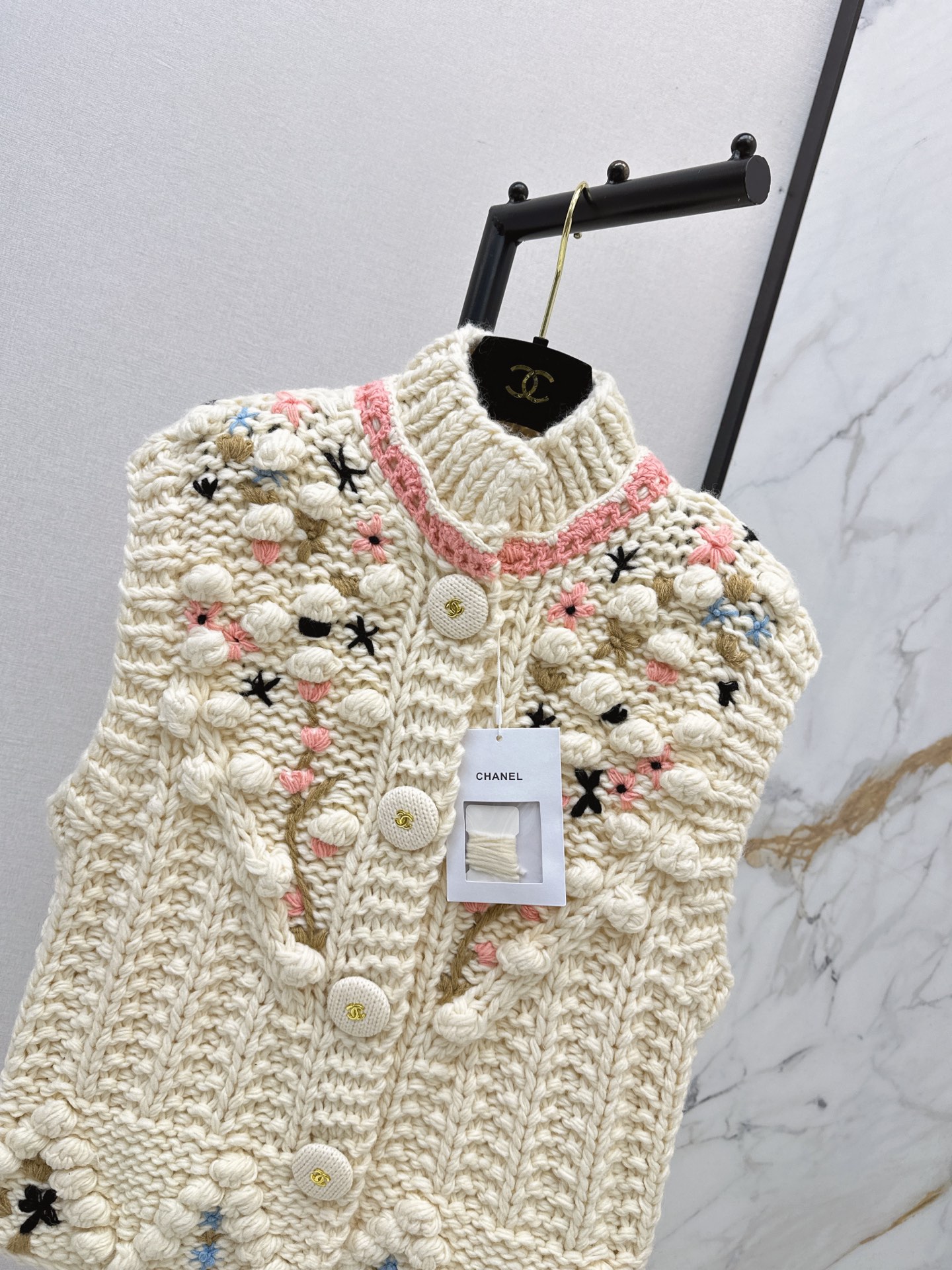 Chan 26fw embroidery knit vest