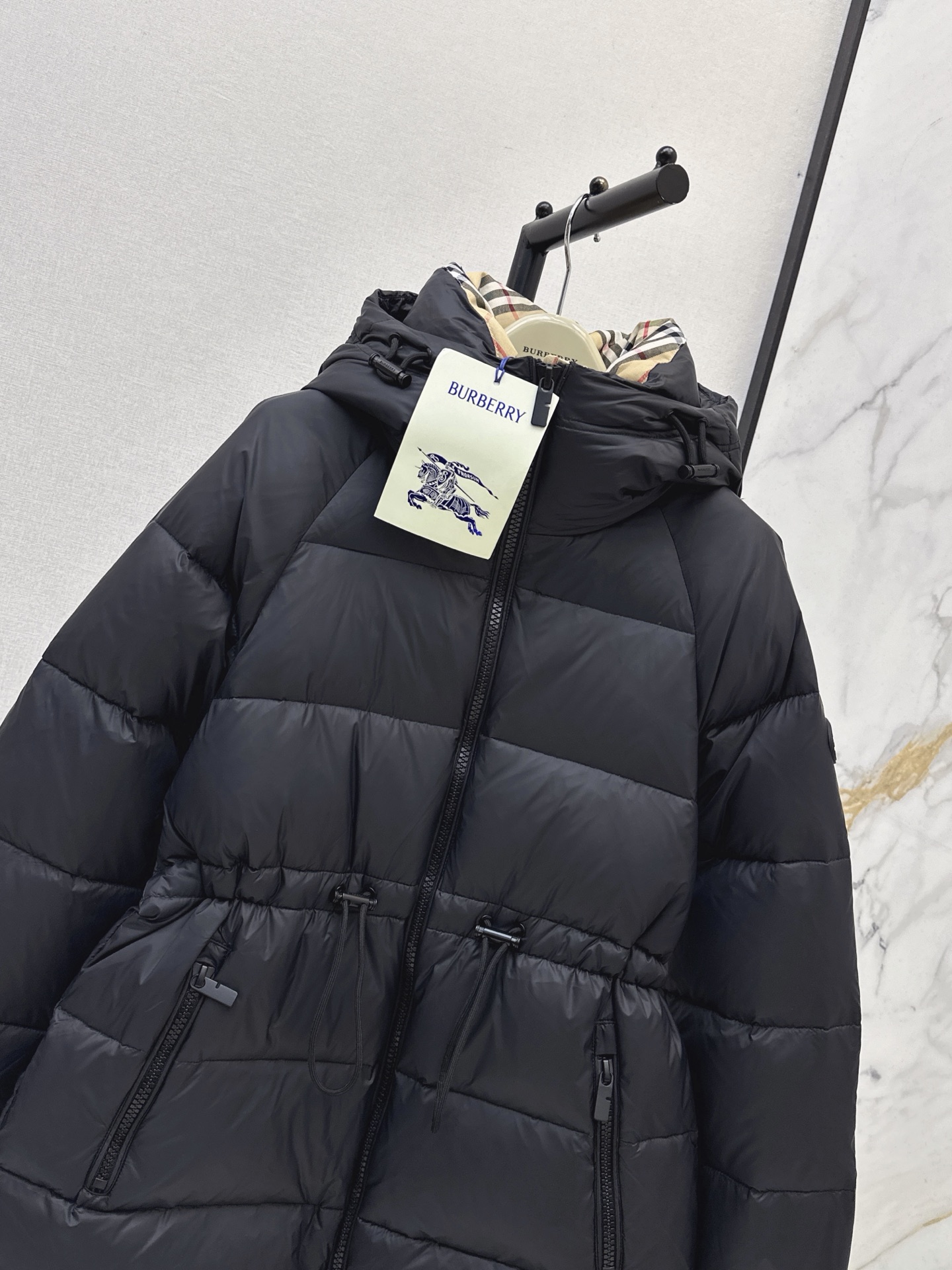 Bur 26fw hooded drawstring down jacket