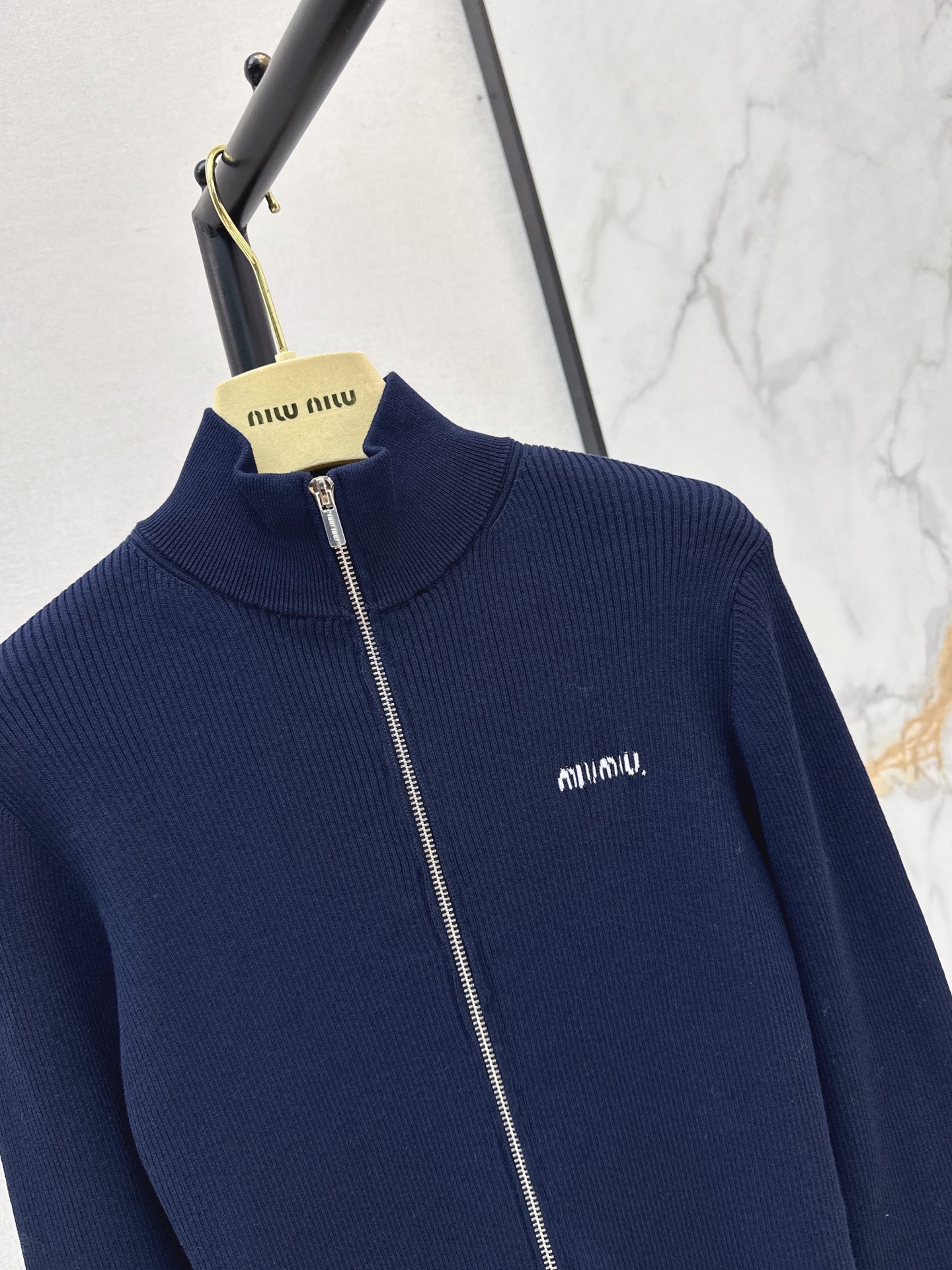 Miu 26fw zipper knit cardigan