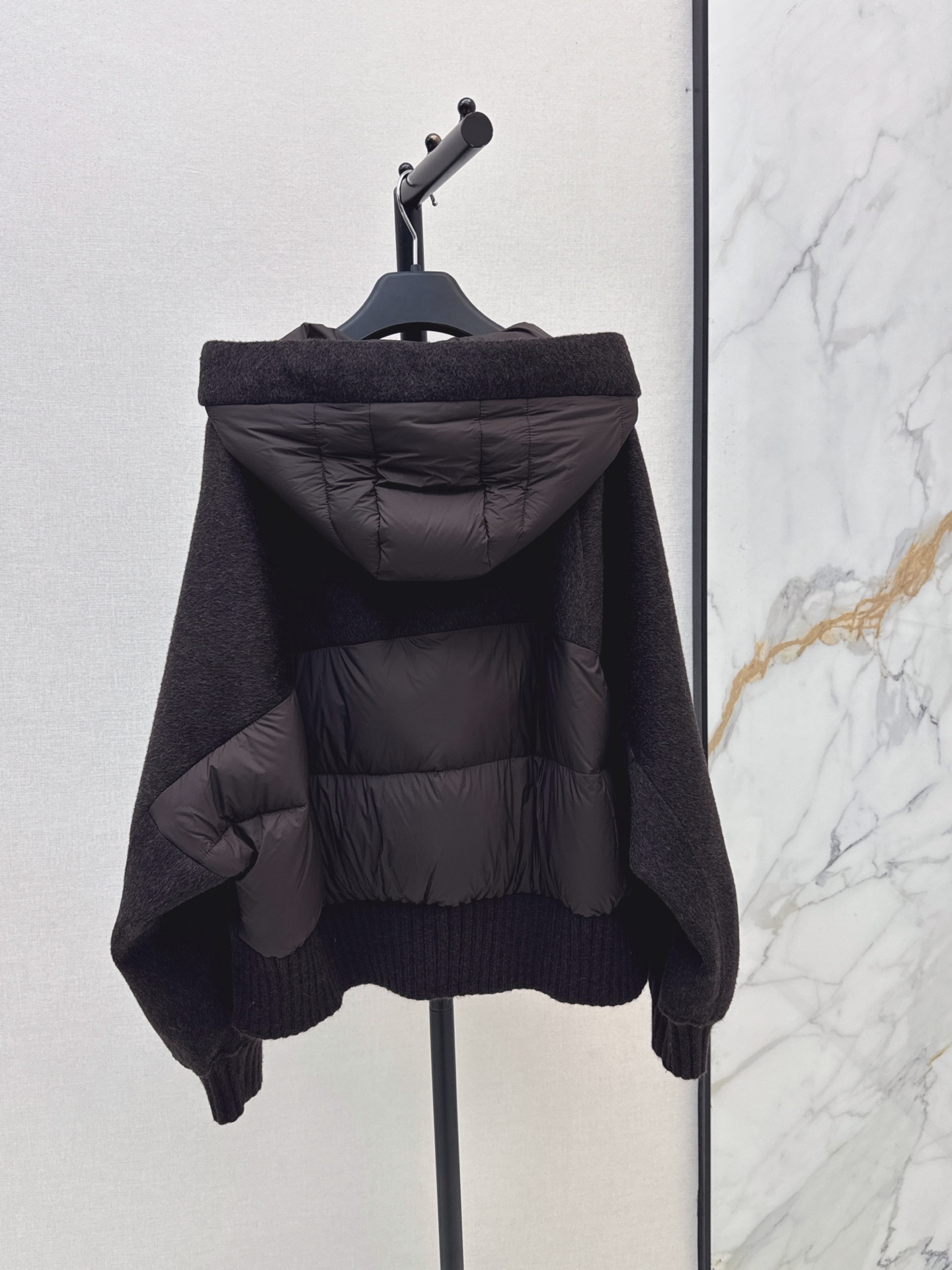 Max 26fw wool contract hooded down jacket