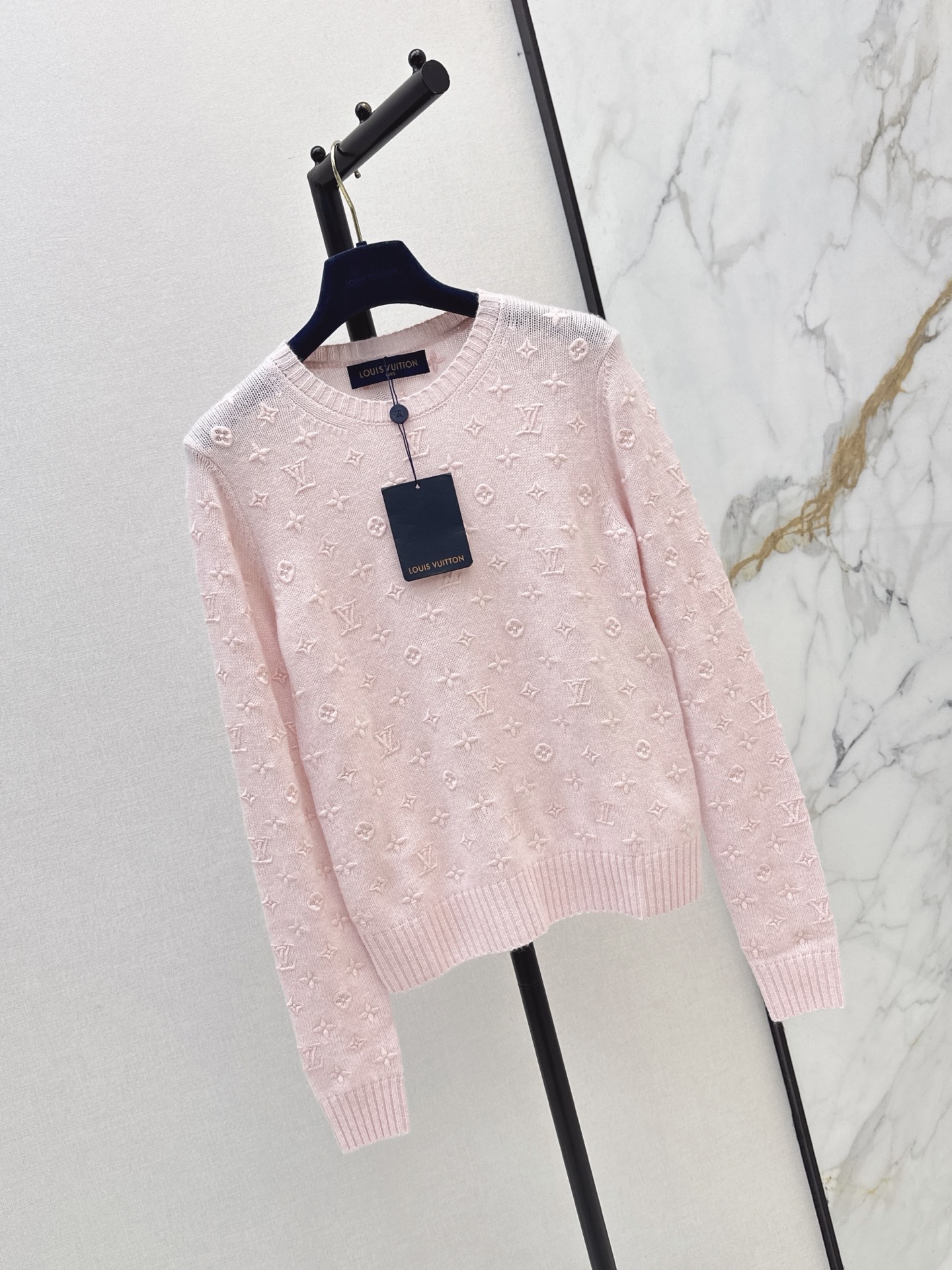 Loui 26fw cashmere sweater