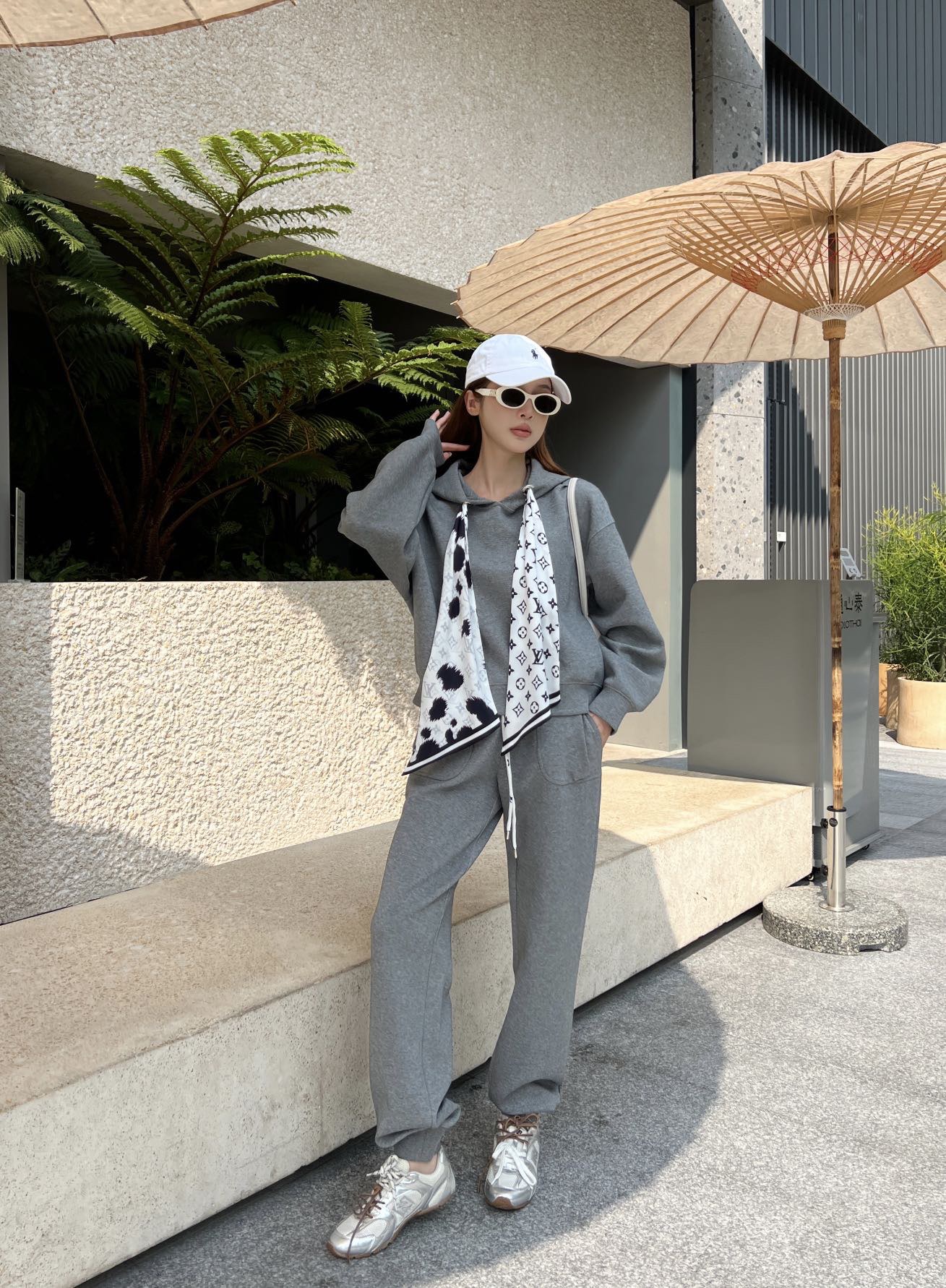 Loui 26fw scarf hhdie pants sets