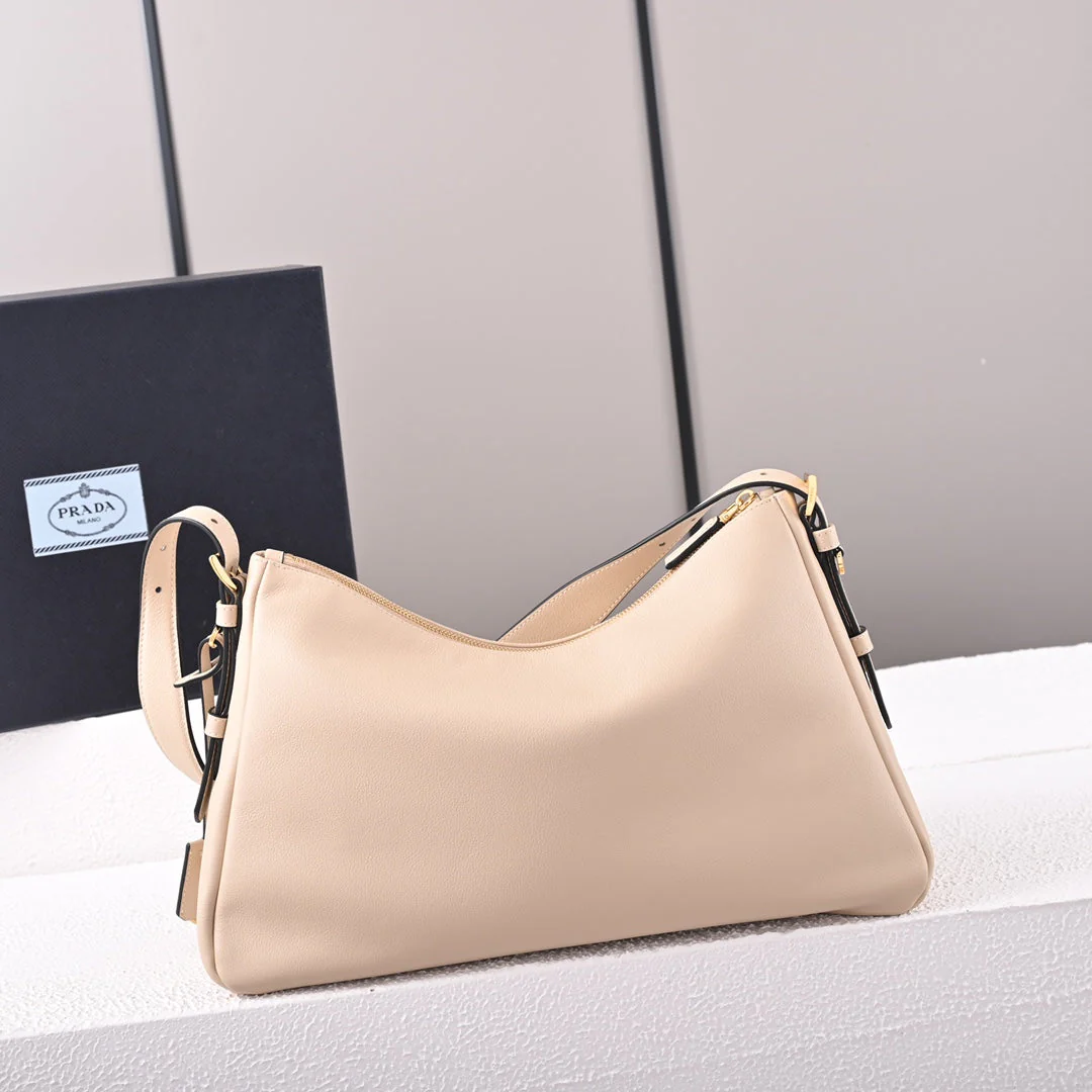 PD  Aimée large leather shoulder bag