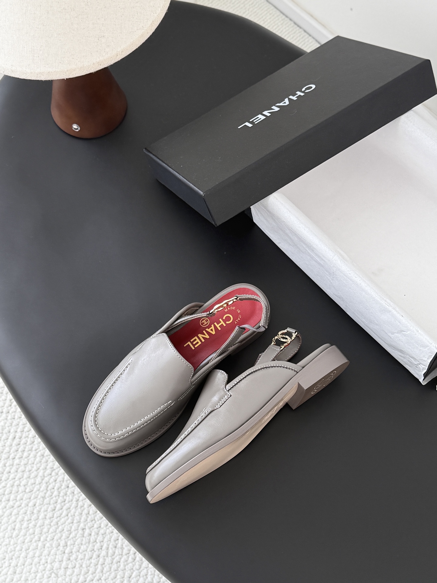 Chan 26ss slingback loafers