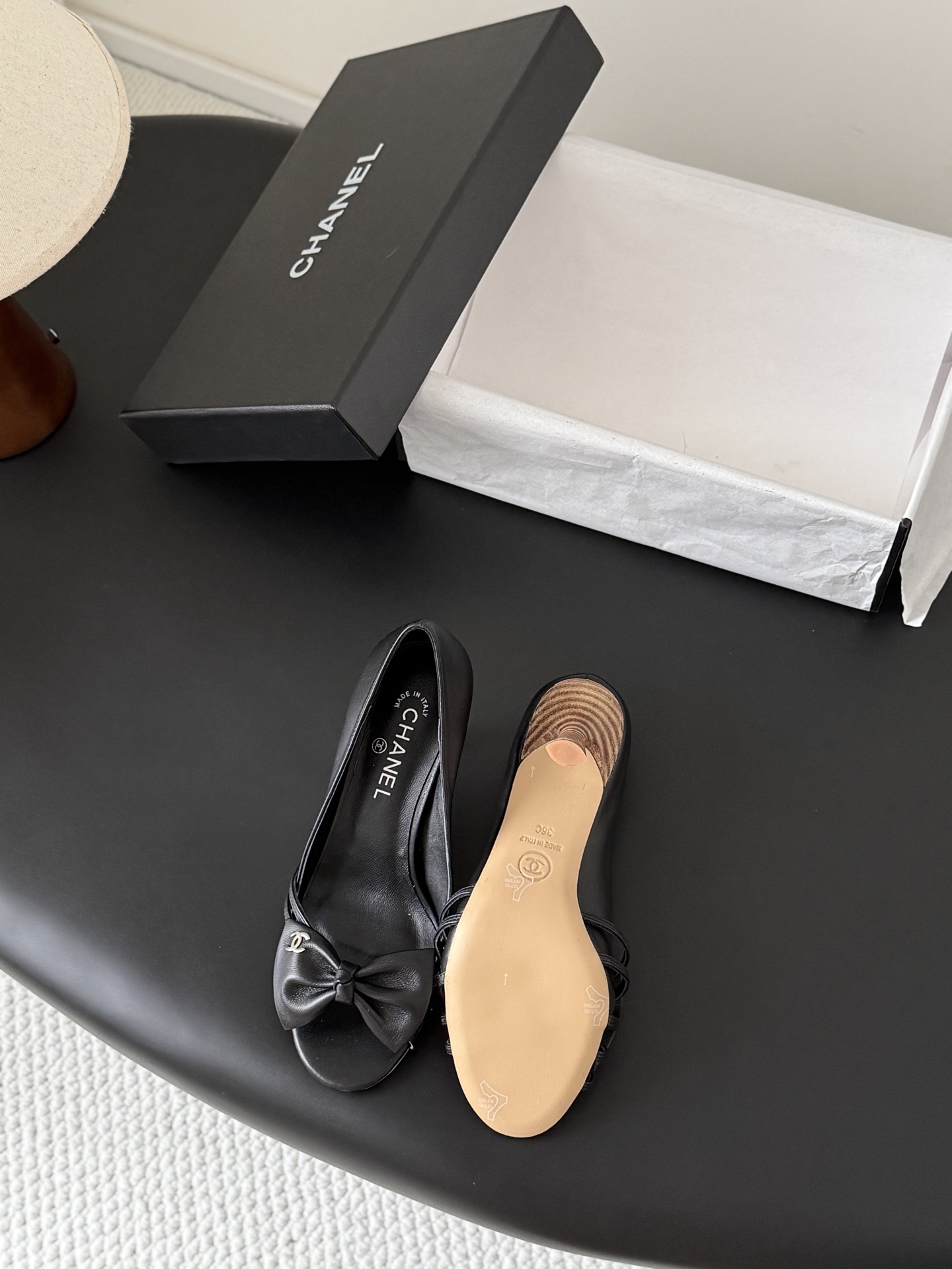 Chan 26ss peep toe heels