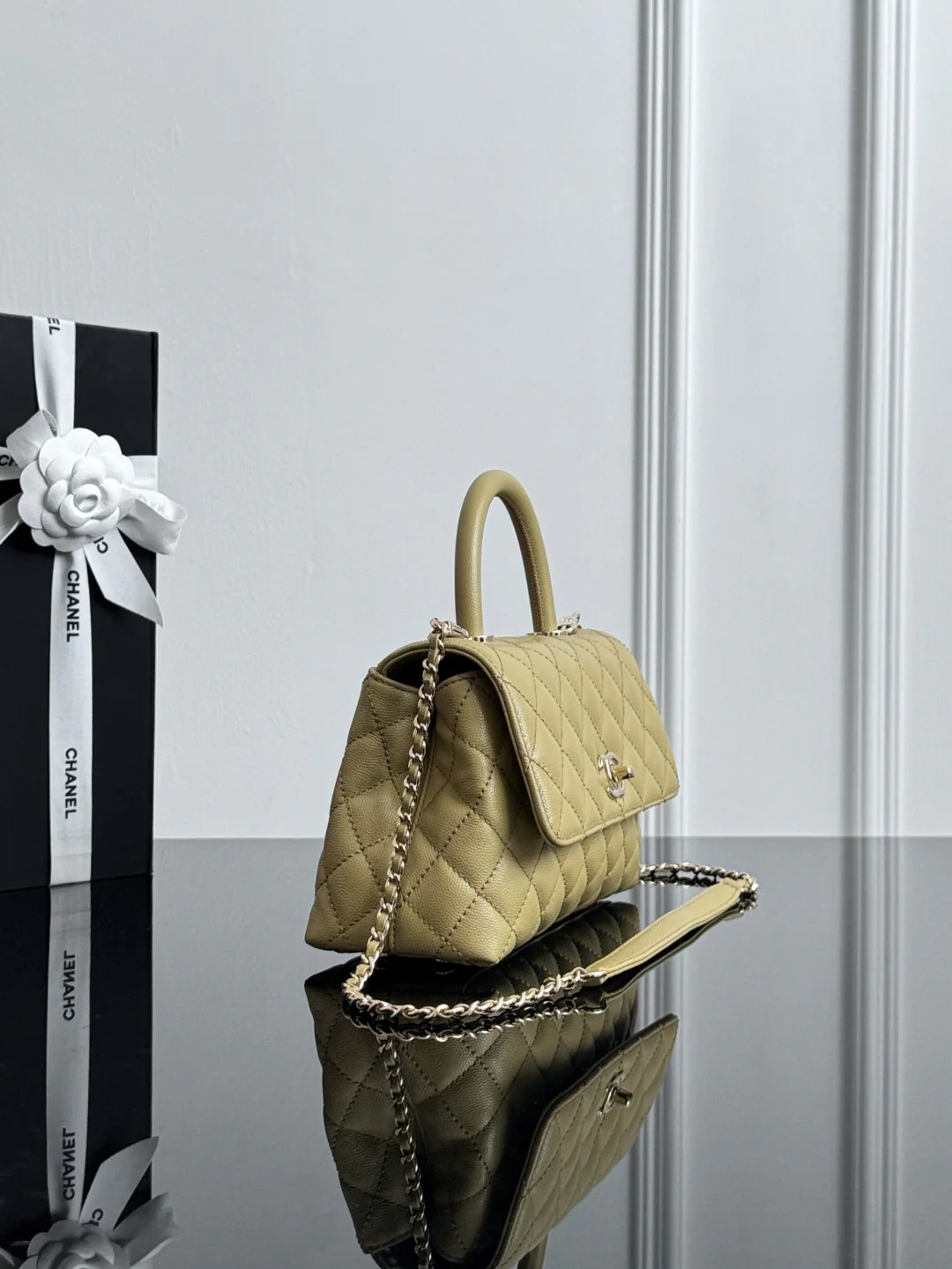 Chan 26ss coco handle shoulder bag