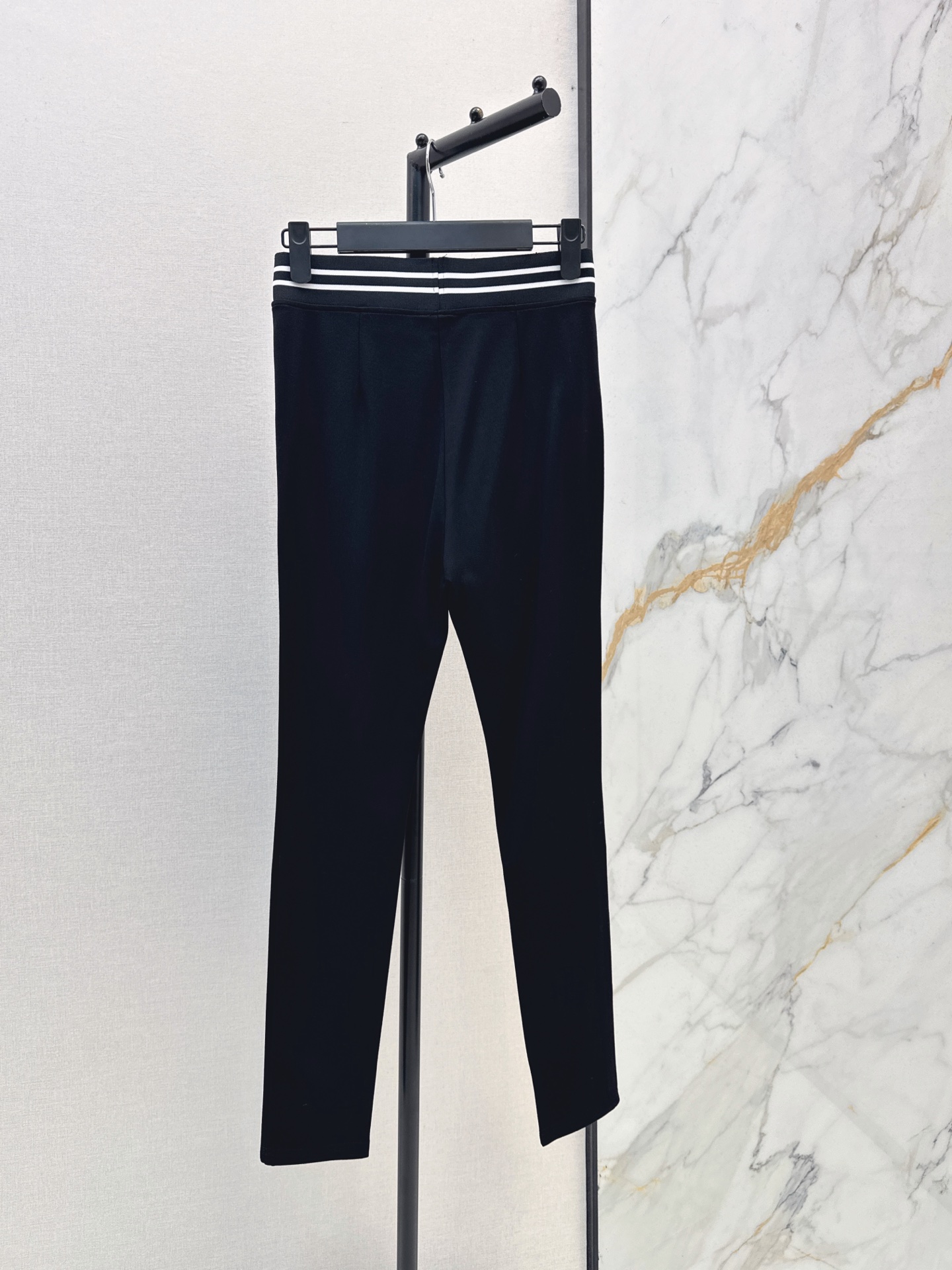 CD 26fw contract-stripe legging