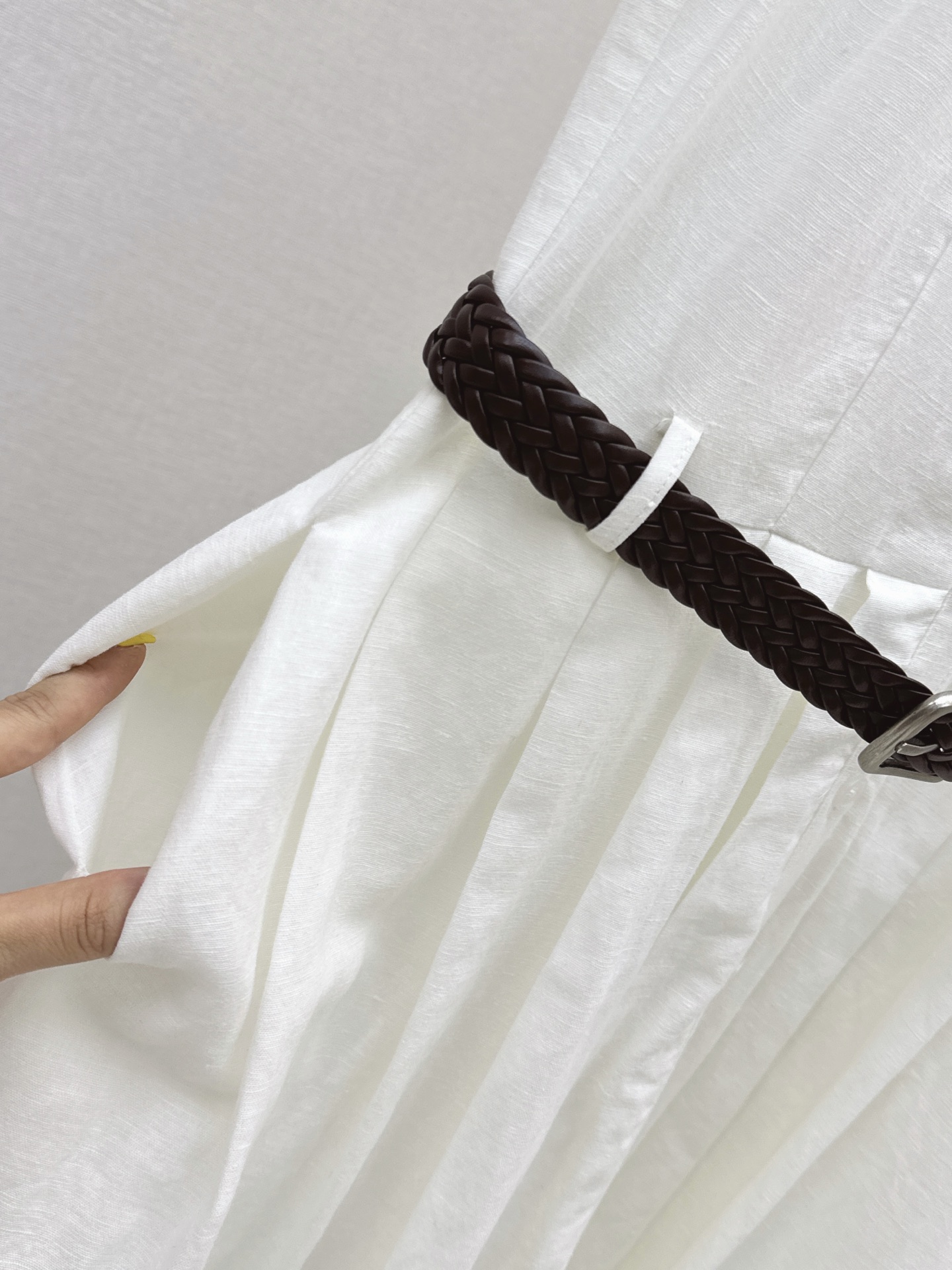 Brun 26ss sleeveless linen dress
