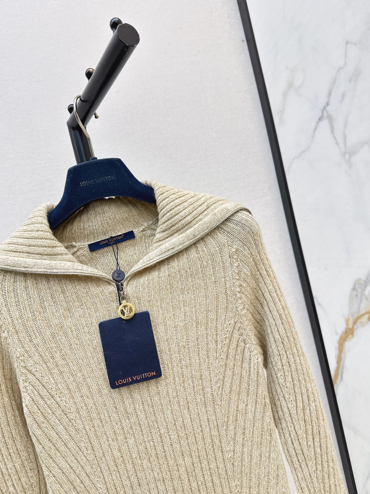 Loui 26fw knit slim-fit basic tee