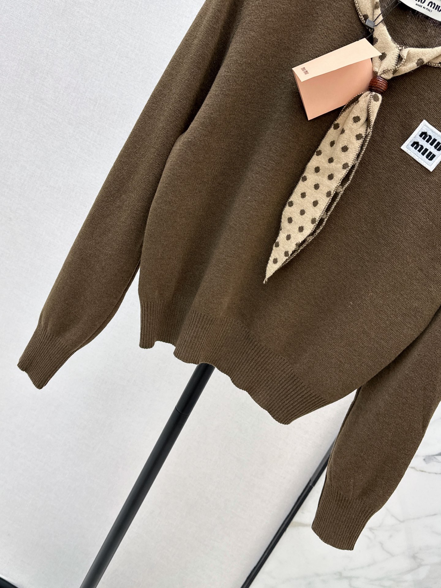Miu 26fw bow tie knit sweater