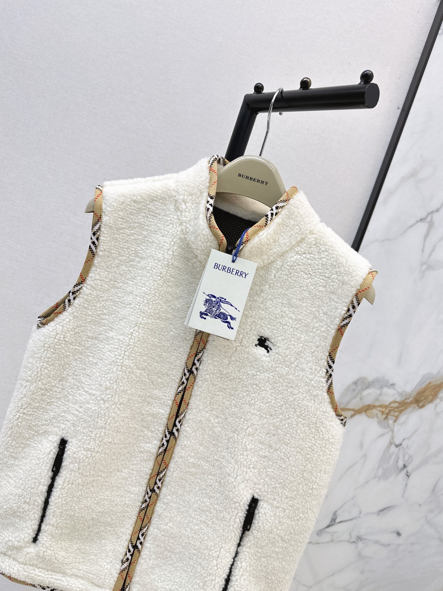 Bur 26fw sherpa fleece zipper vest