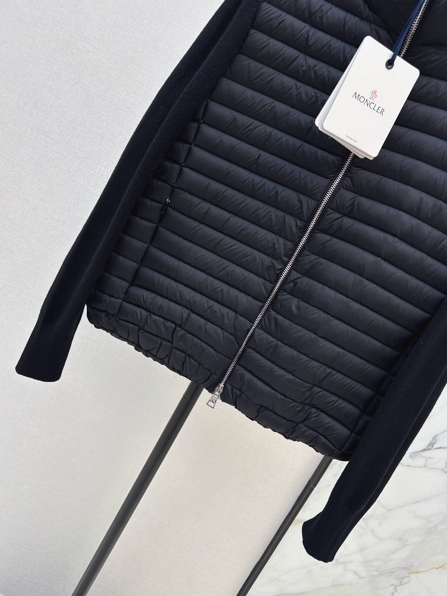 Monc 26fw cropped down jacket
