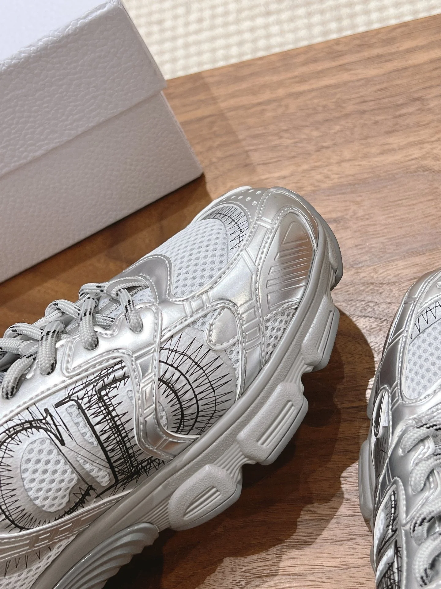 D chrono sneaker