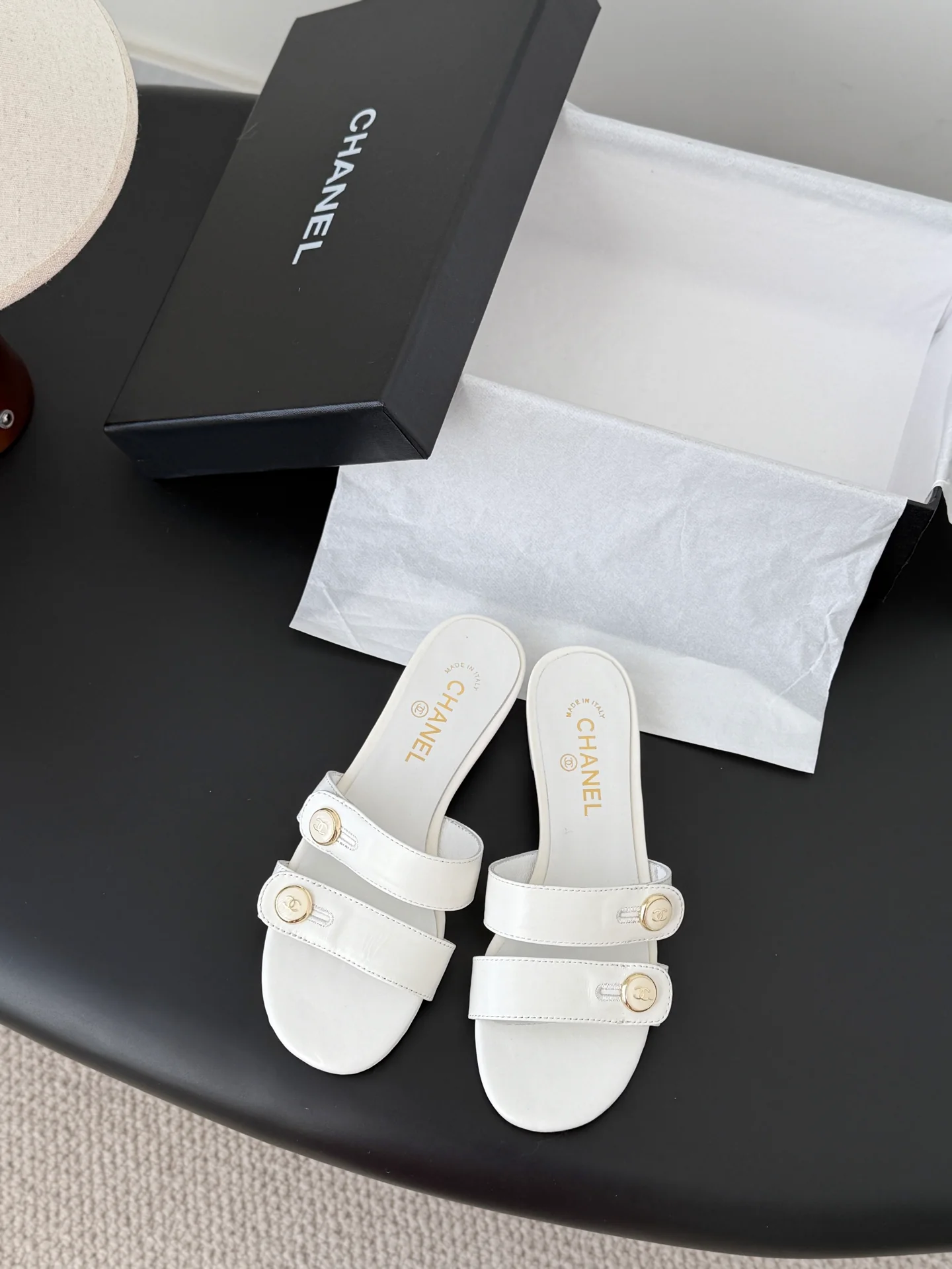 Chan 26ss sandals