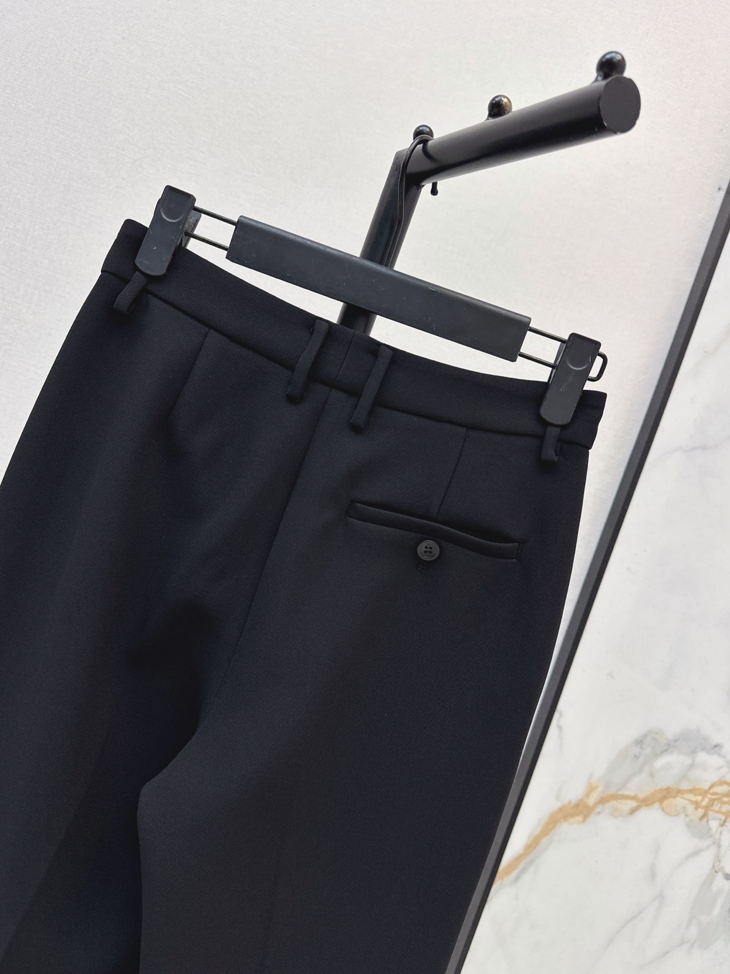 CD 26fw high-waist straight-leg pants