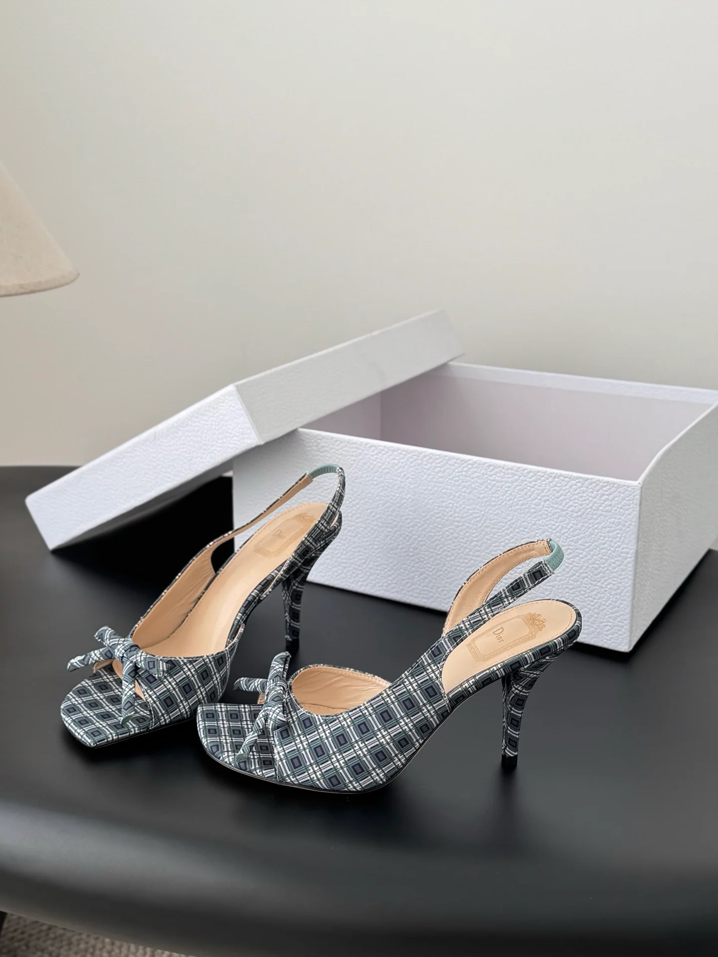 CD 26ss slingback heels