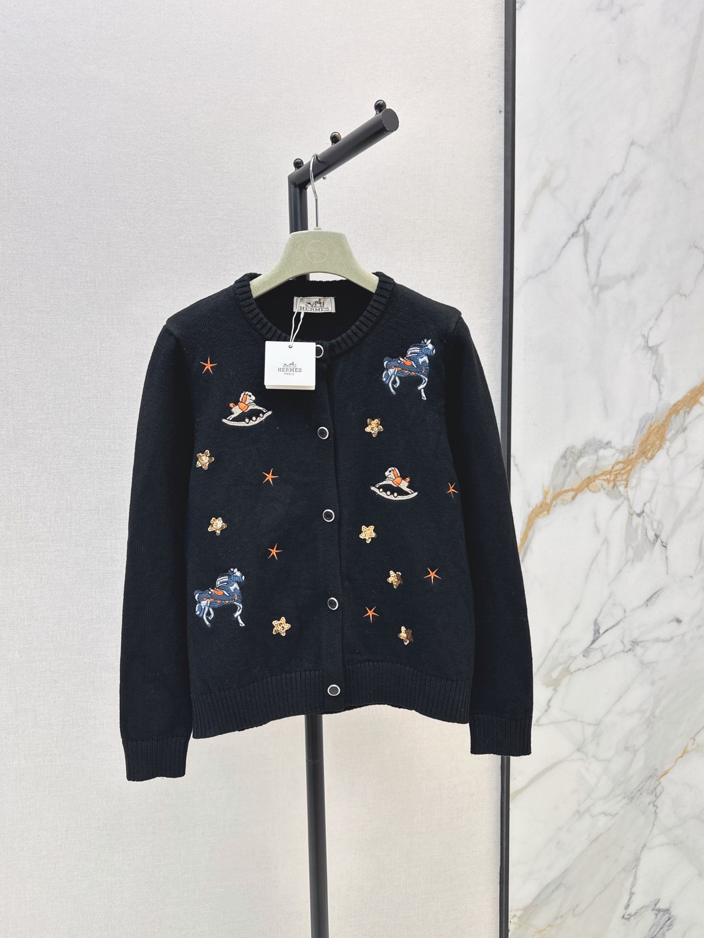 Her 26fw embroidery knit cardigan