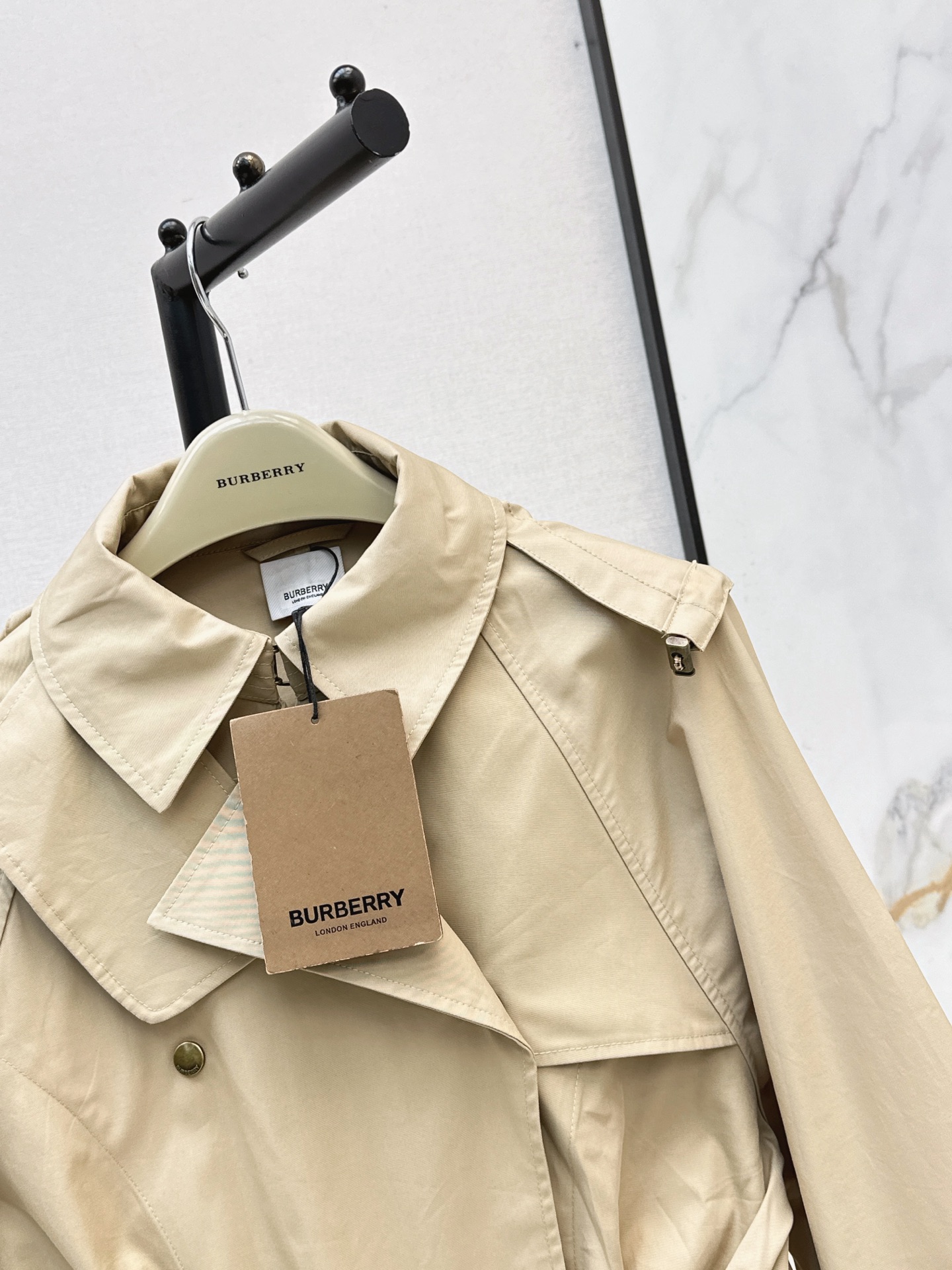 Bur 26fw cropped drawstring hooded trench coats