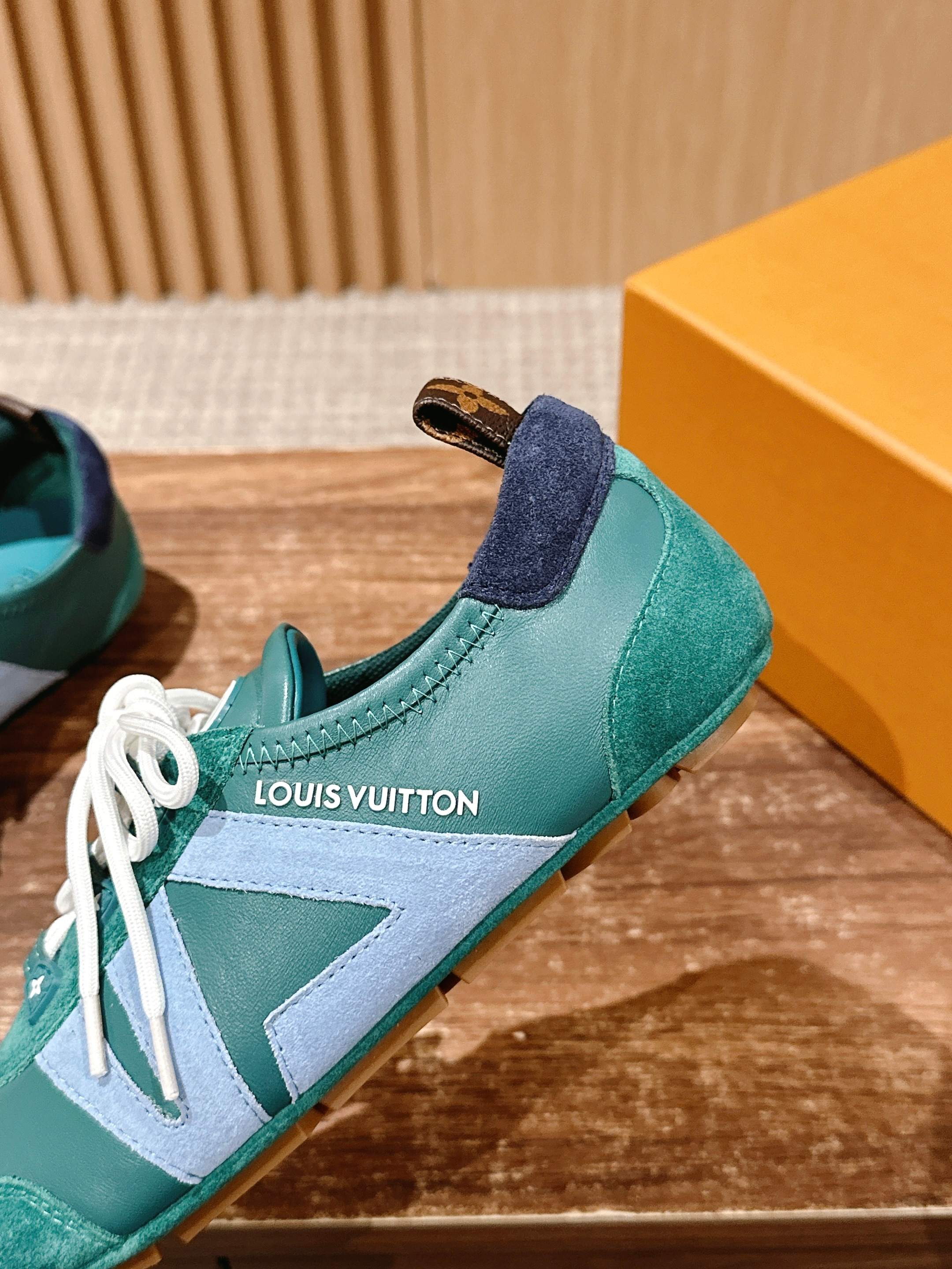 Loui 25fw sneaker