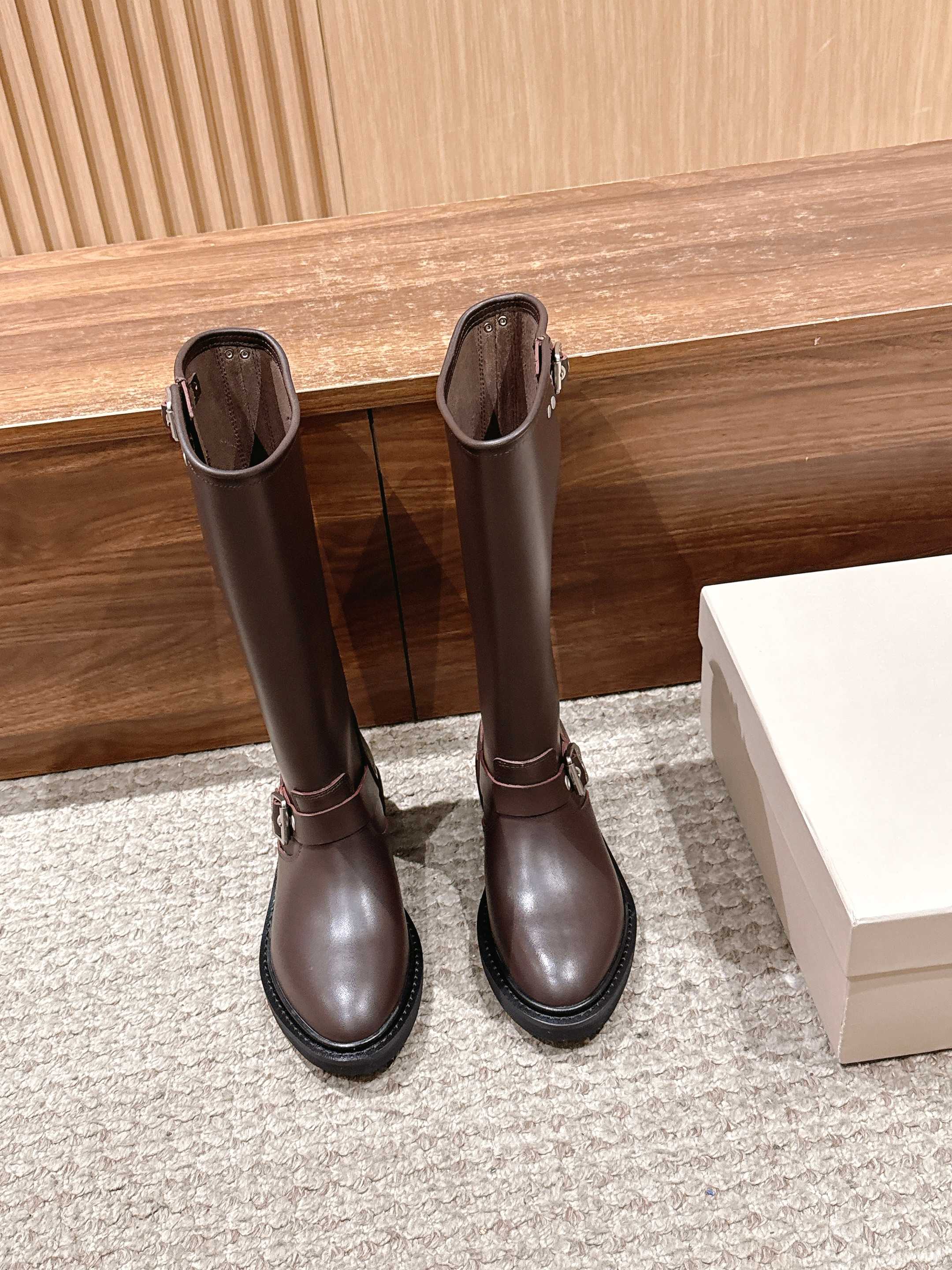 Gold 25fw boots