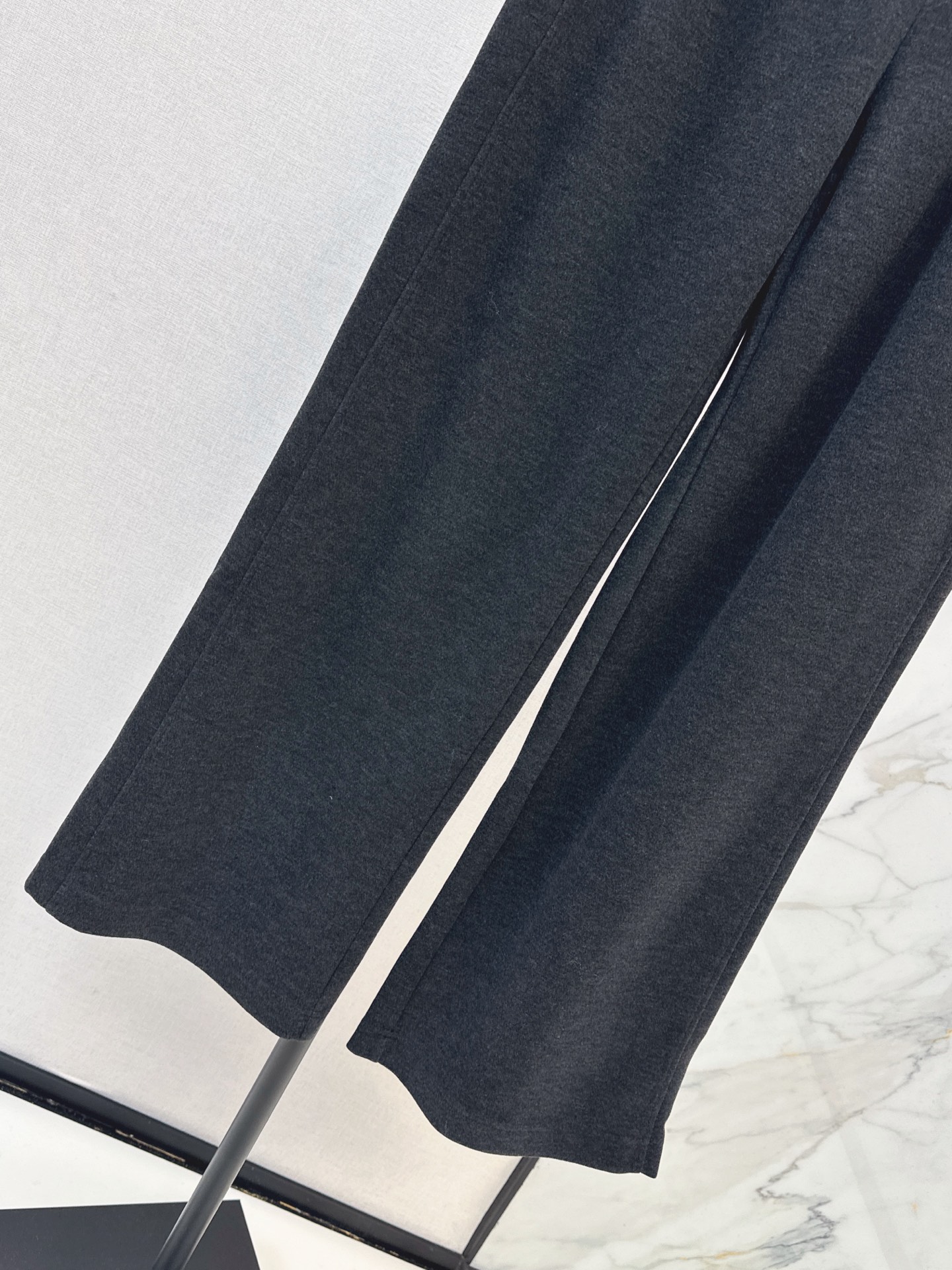 Miu 26fw darwstring pants sets