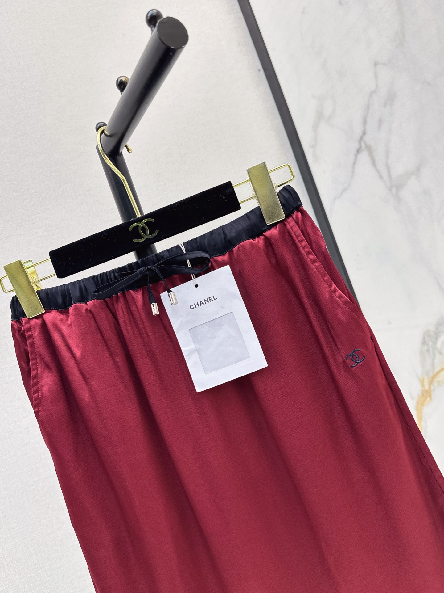Chan 26fw silk skirt