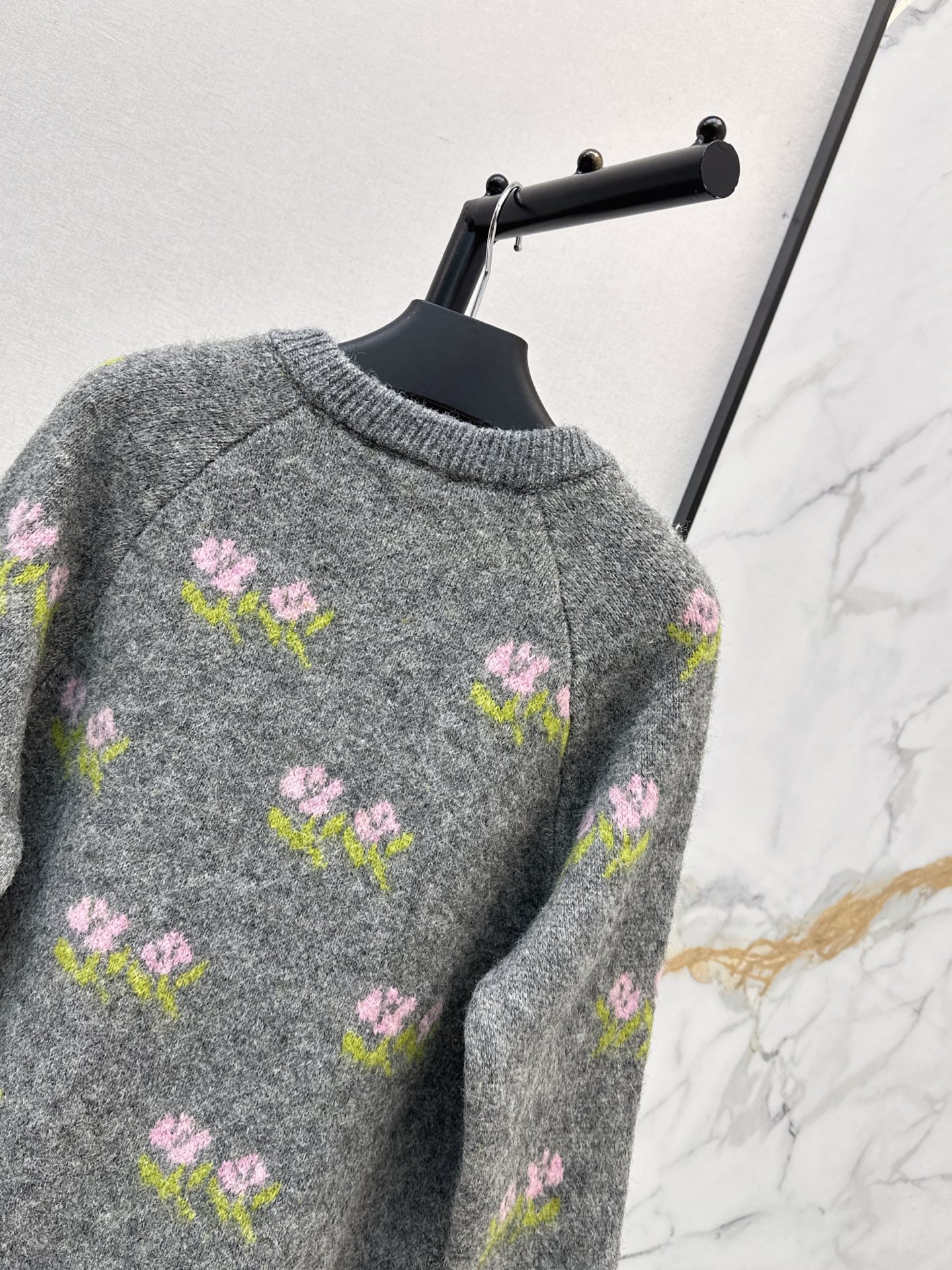 Pra 26fw floaral jacquard cardigan