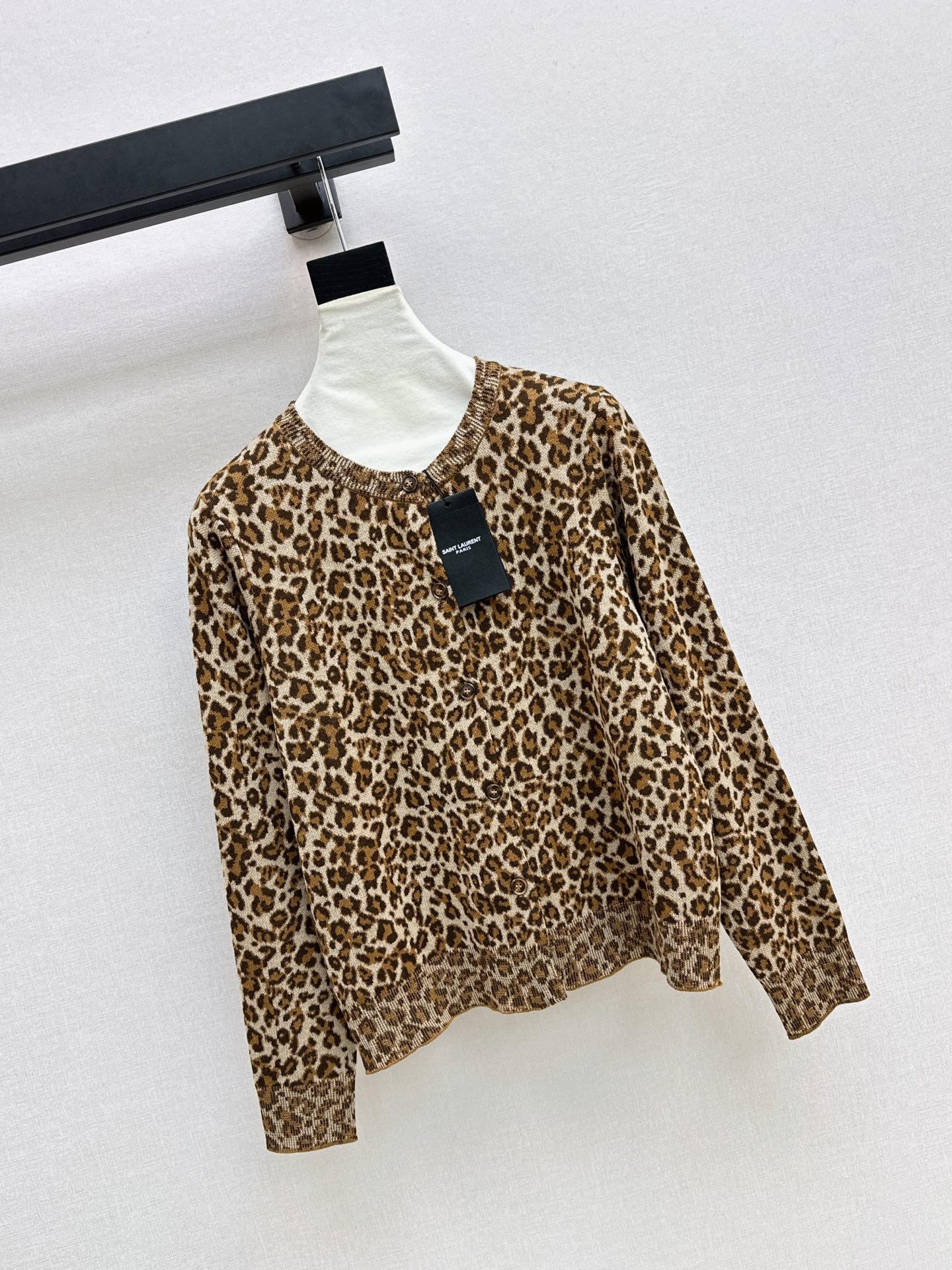 Sain 26fw leopard jacquard knit cardigan