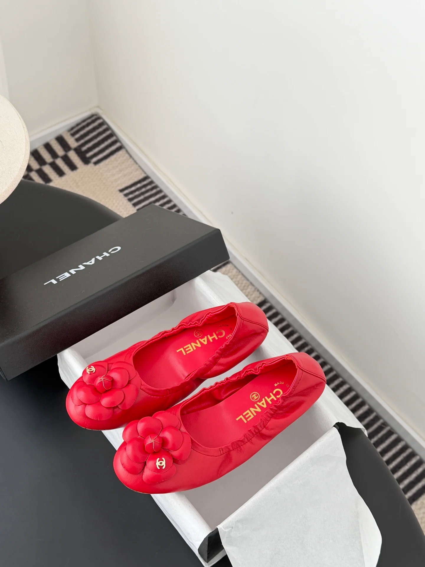 Chan 26K camellia flats