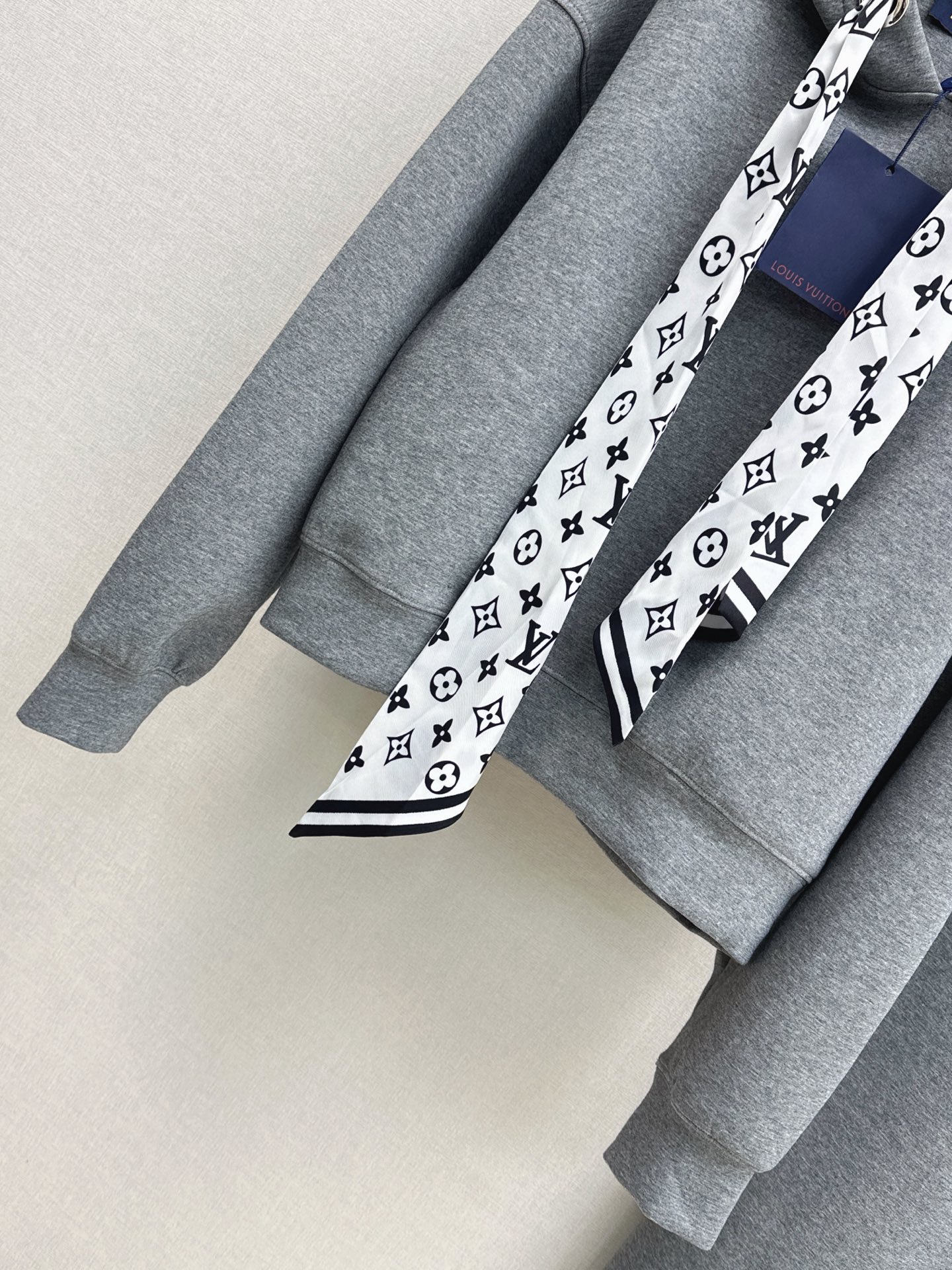 Loui 26fw scarf hhdie pants sets