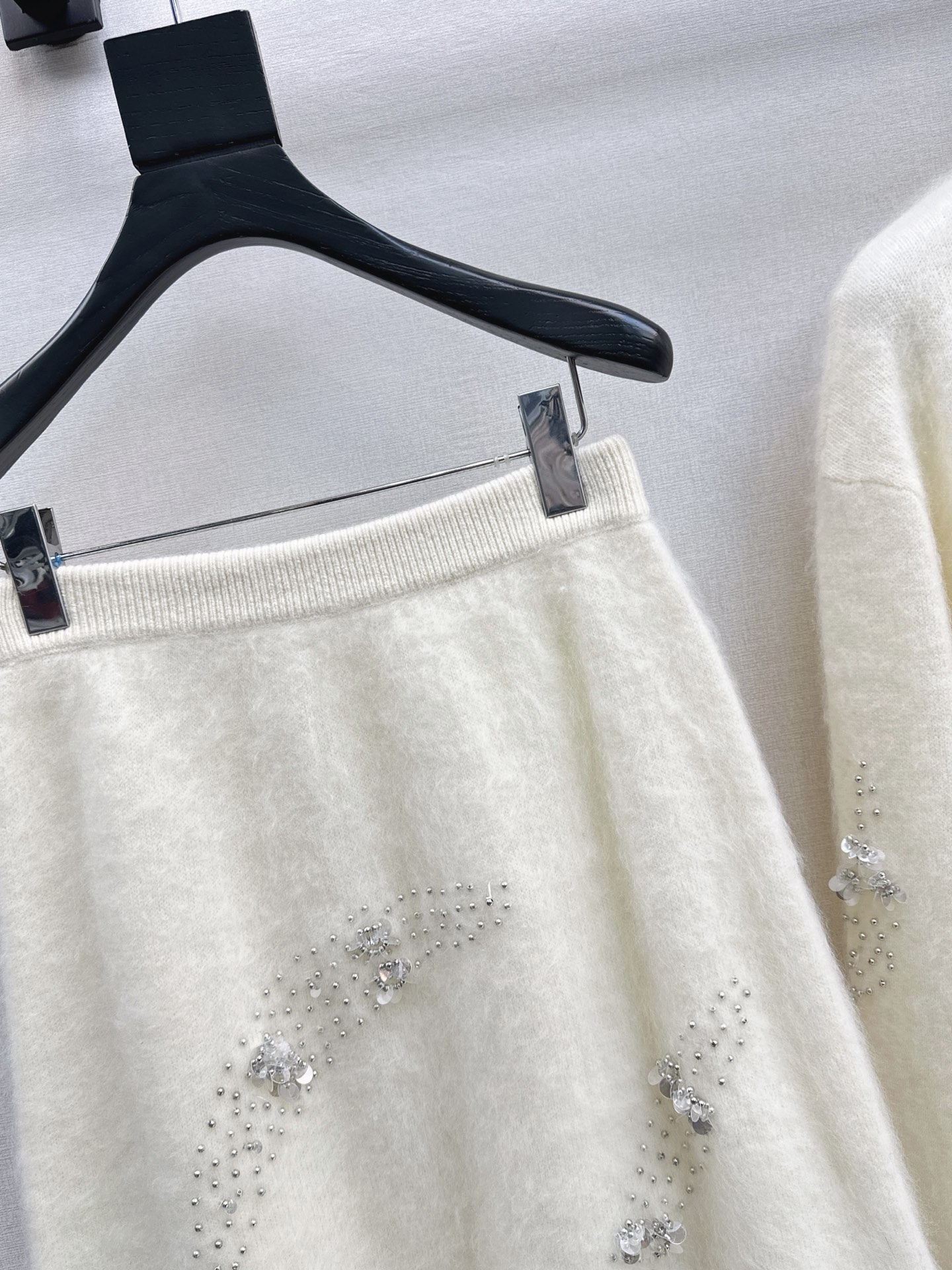 Miu 26fw beading sequin knit sweater skirt sets