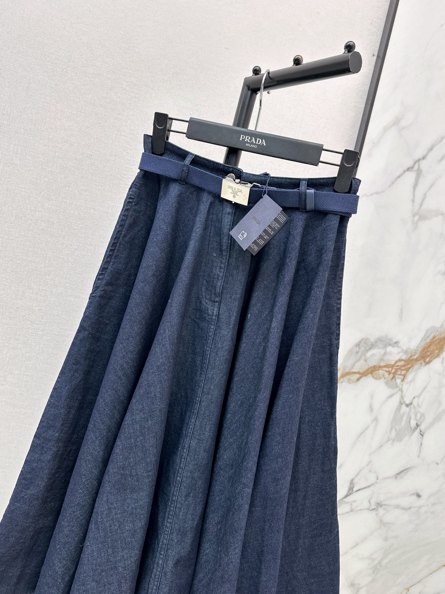 Pra 26fw denim pleated skirt
