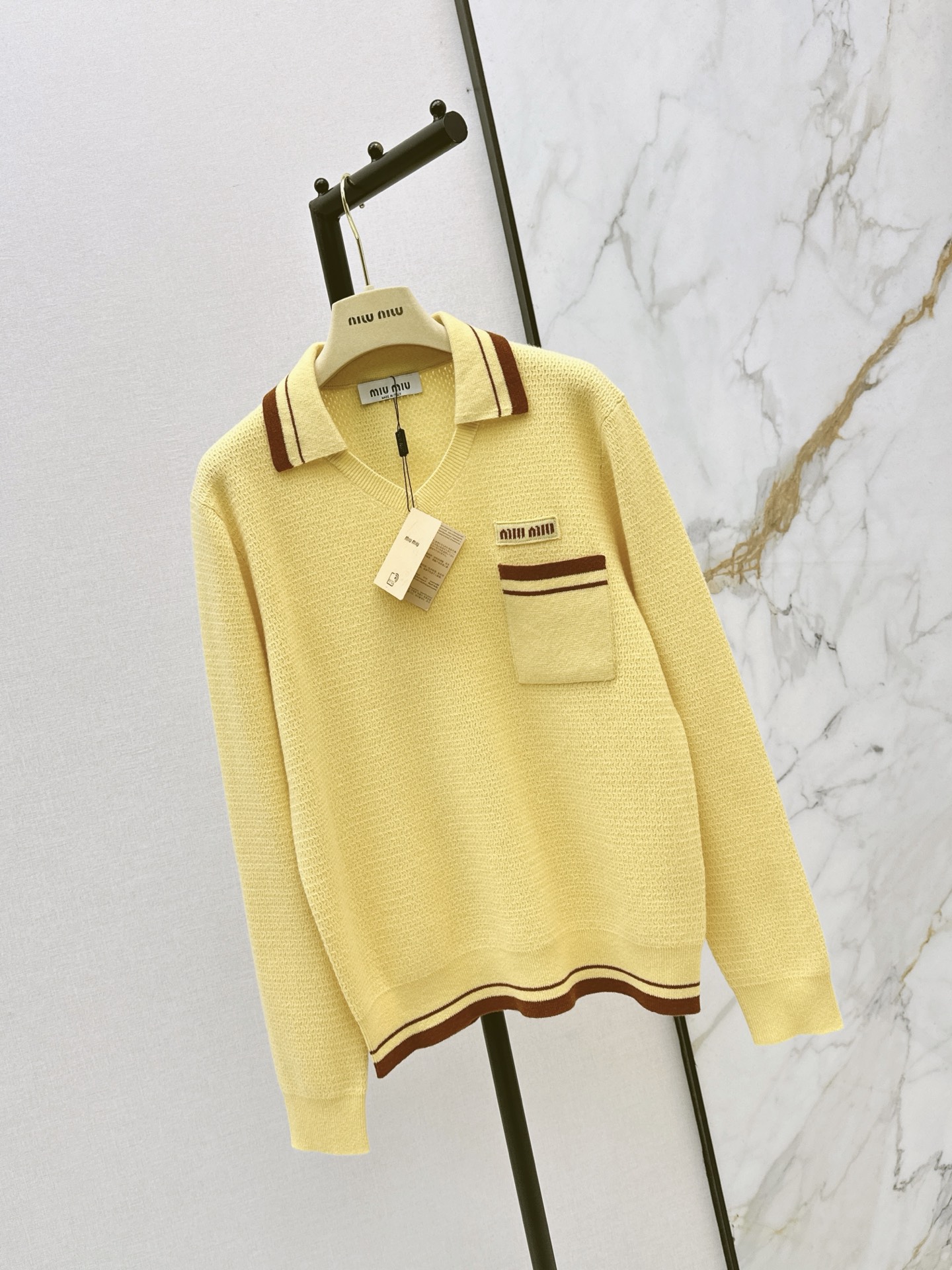Miu 26fw cashmere knit sweater