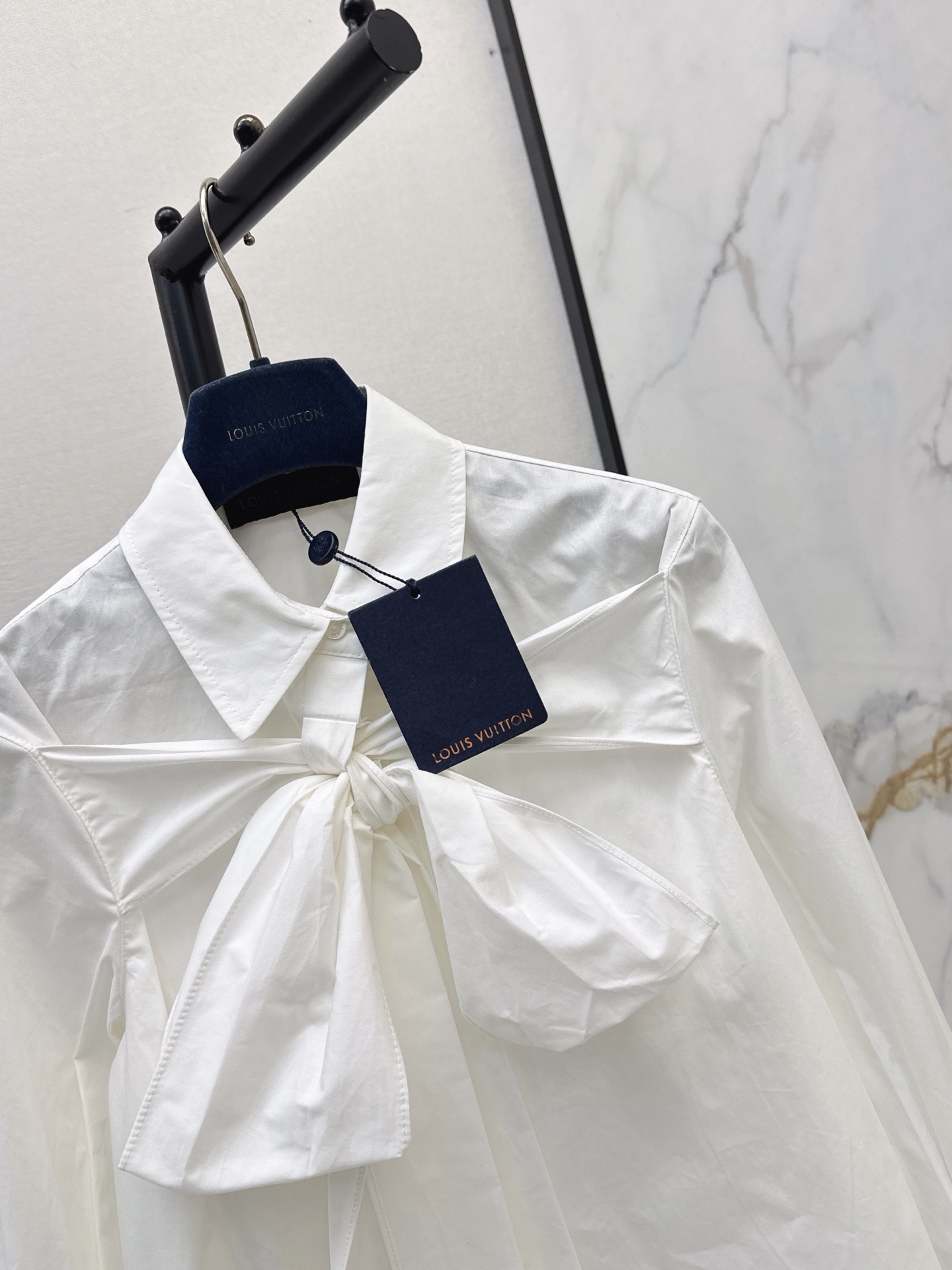 Loui 26fw bow ribbon shirt