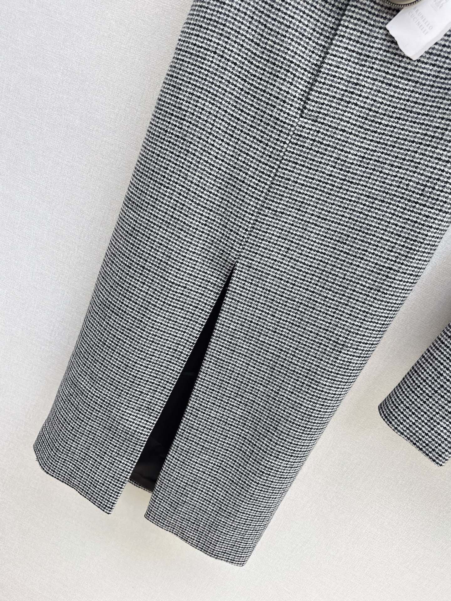 Brun 26fw houndstooth skirt