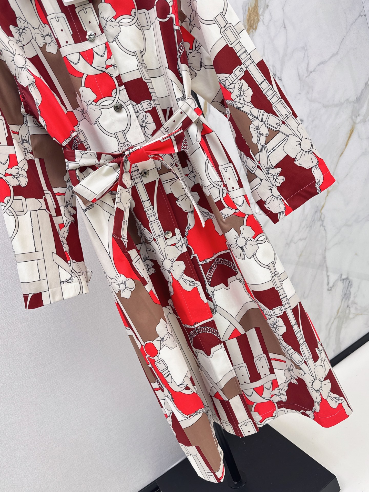 Her 26fw print trench coats