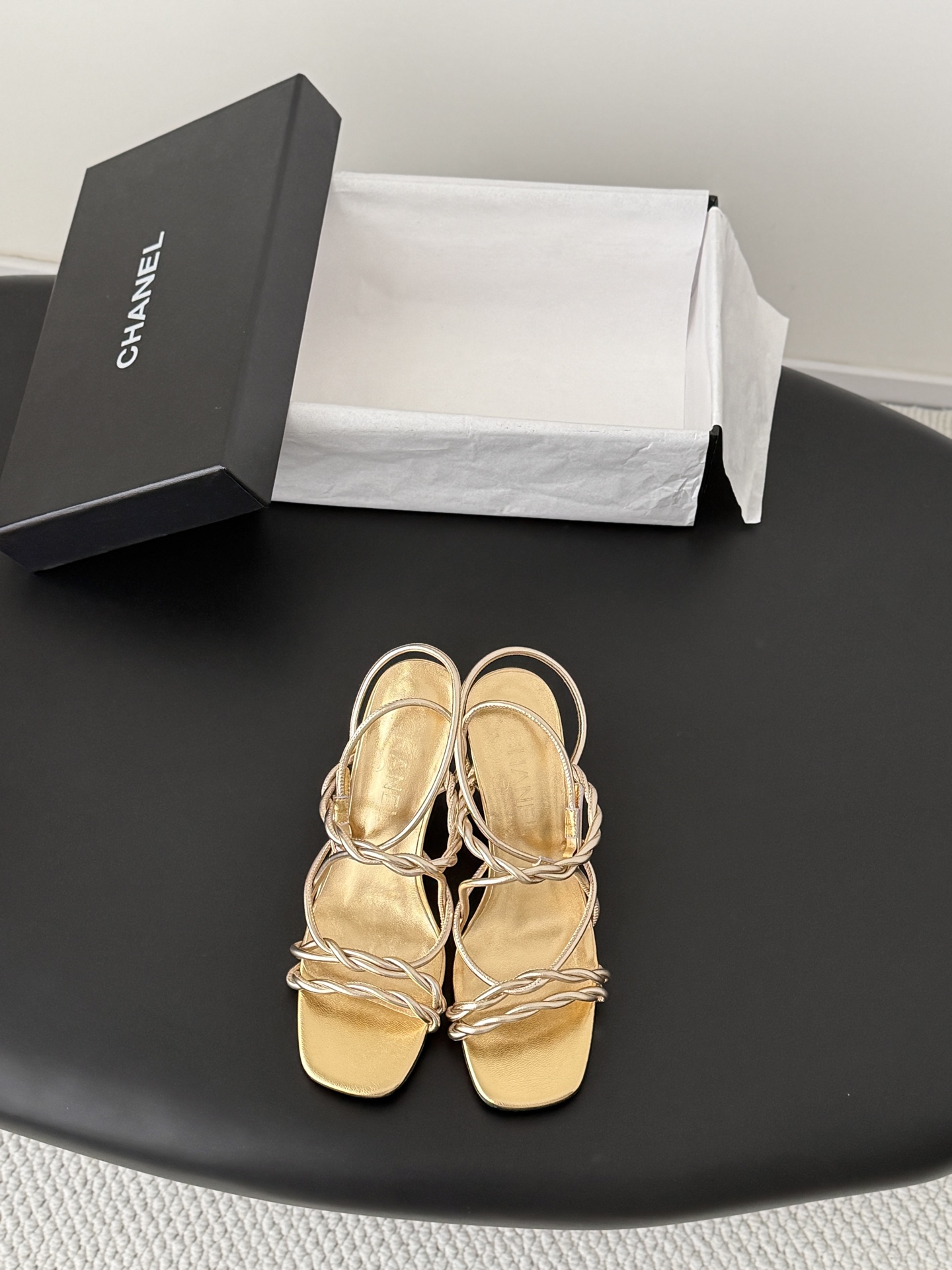 Chan 26K kitten sandals