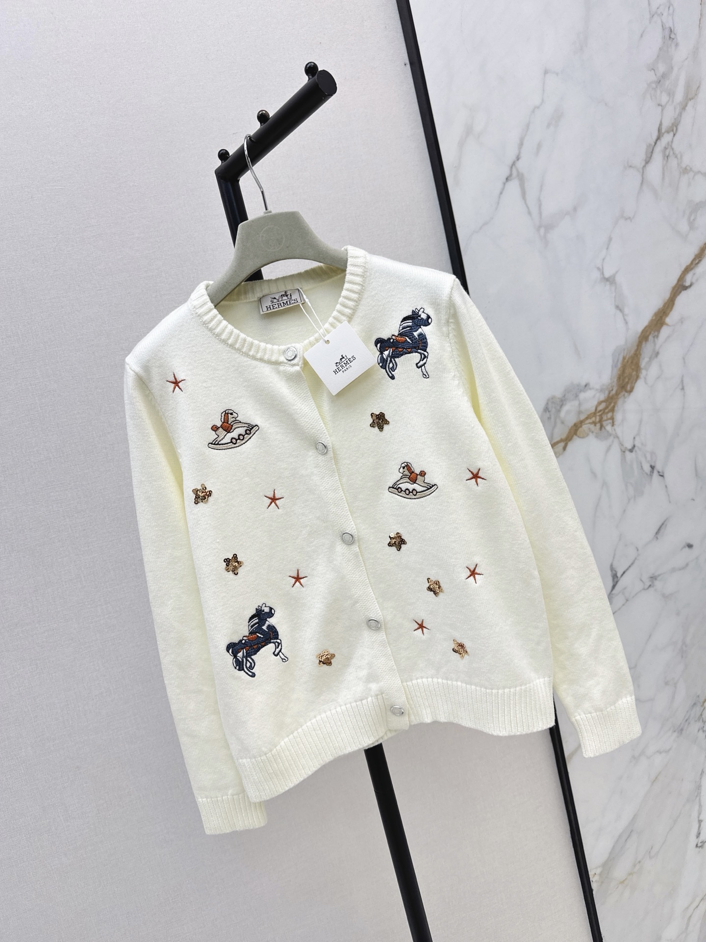 Her 26fw embroidery knit cardigan