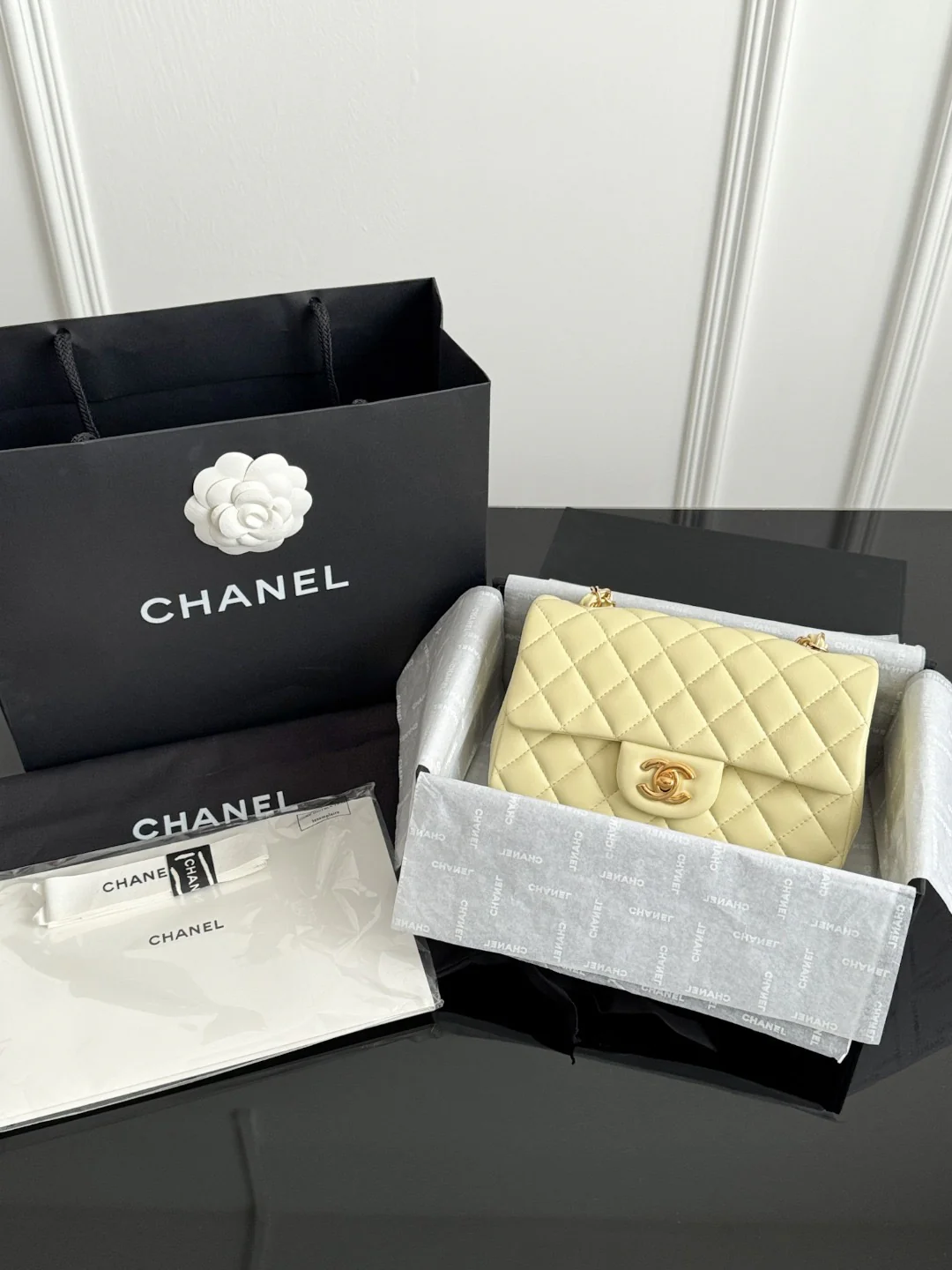Chan cf20 chain shoulder bag