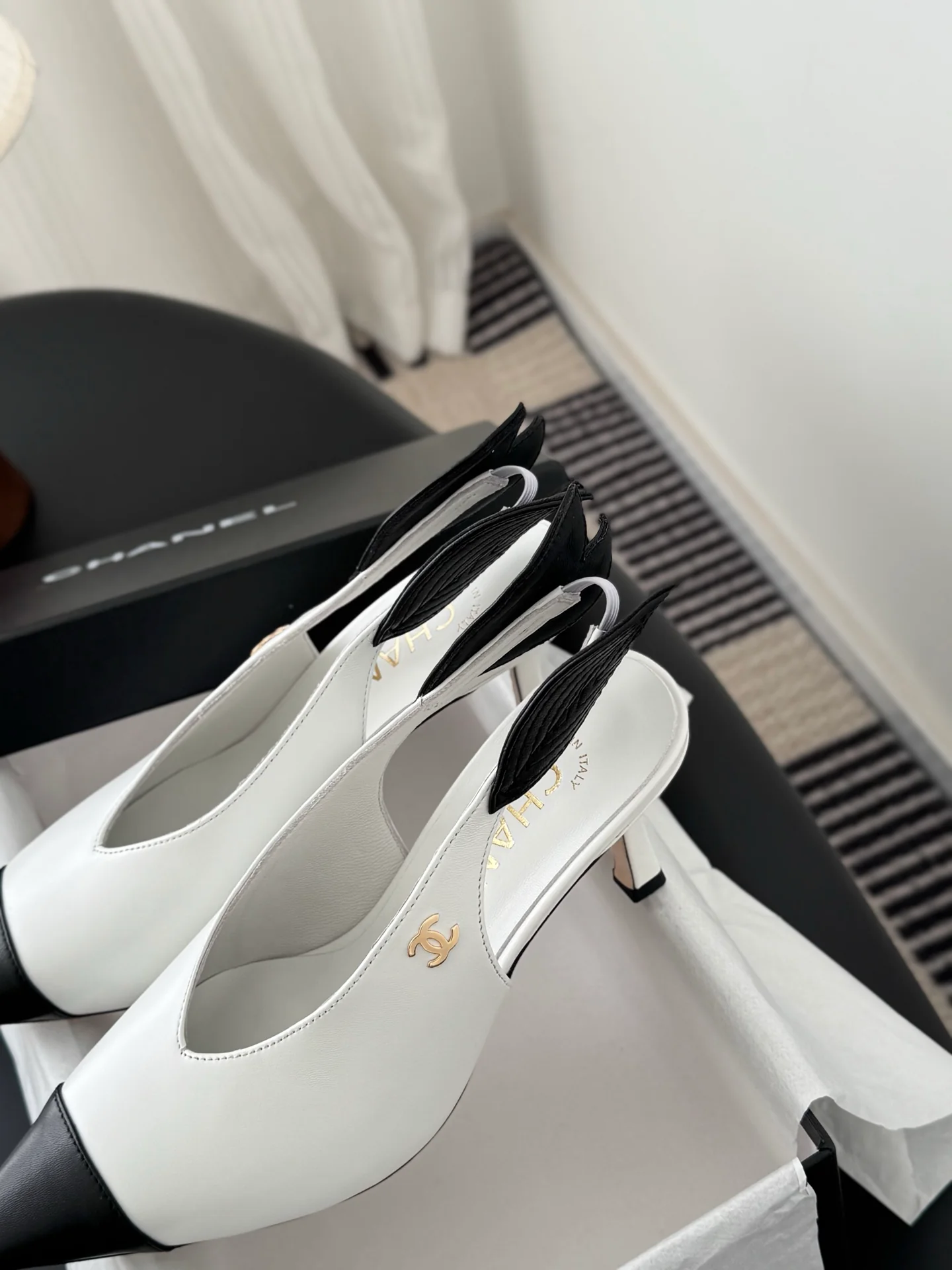 Chan 26ss slingback heels