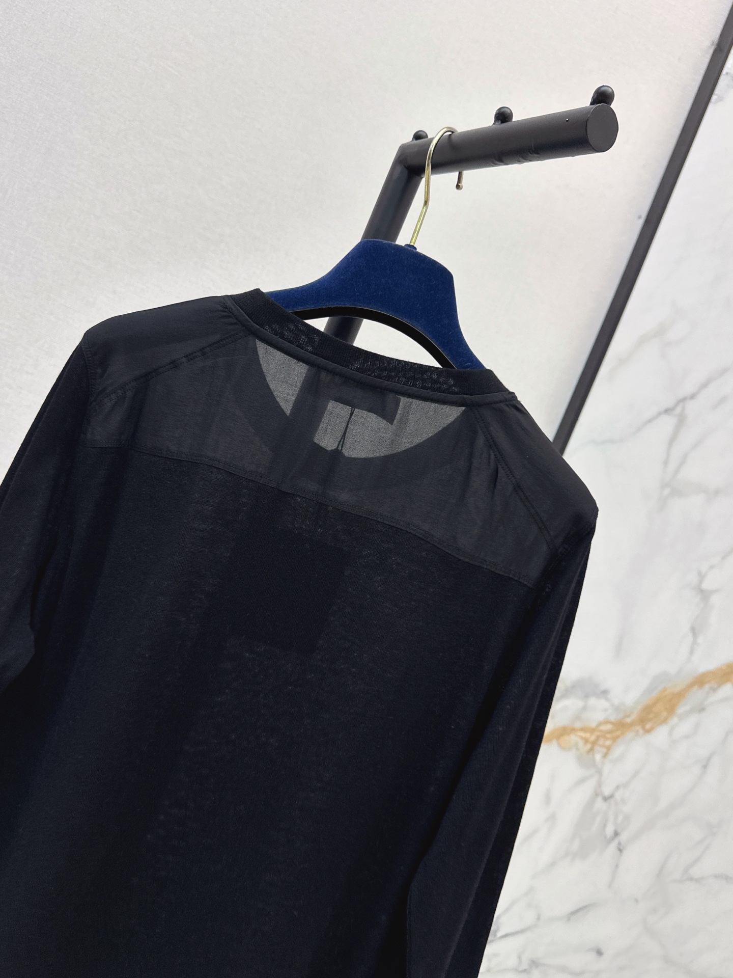 Loui 26fw basic tee