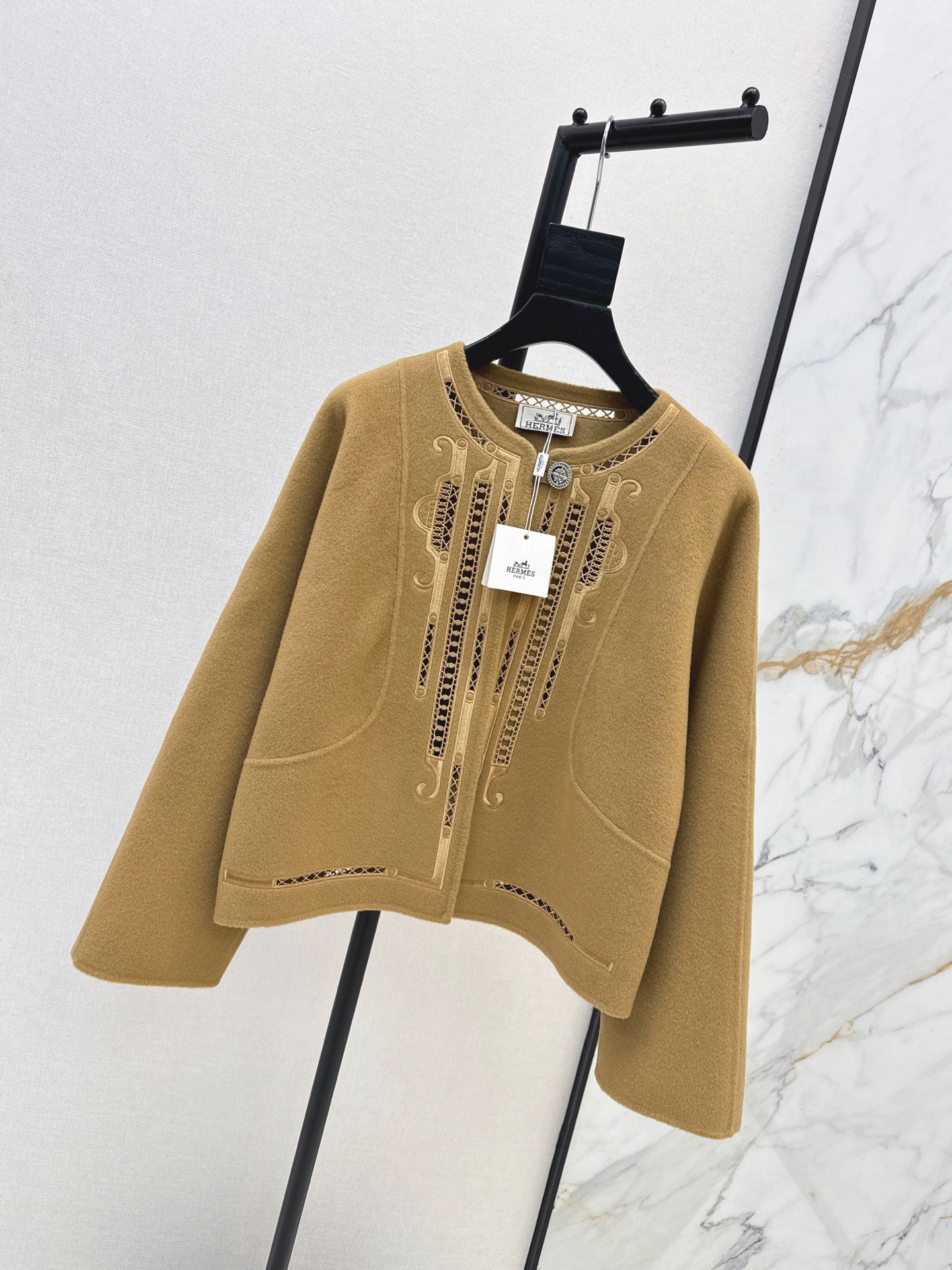 Her 26fw embroidery woolen jacket