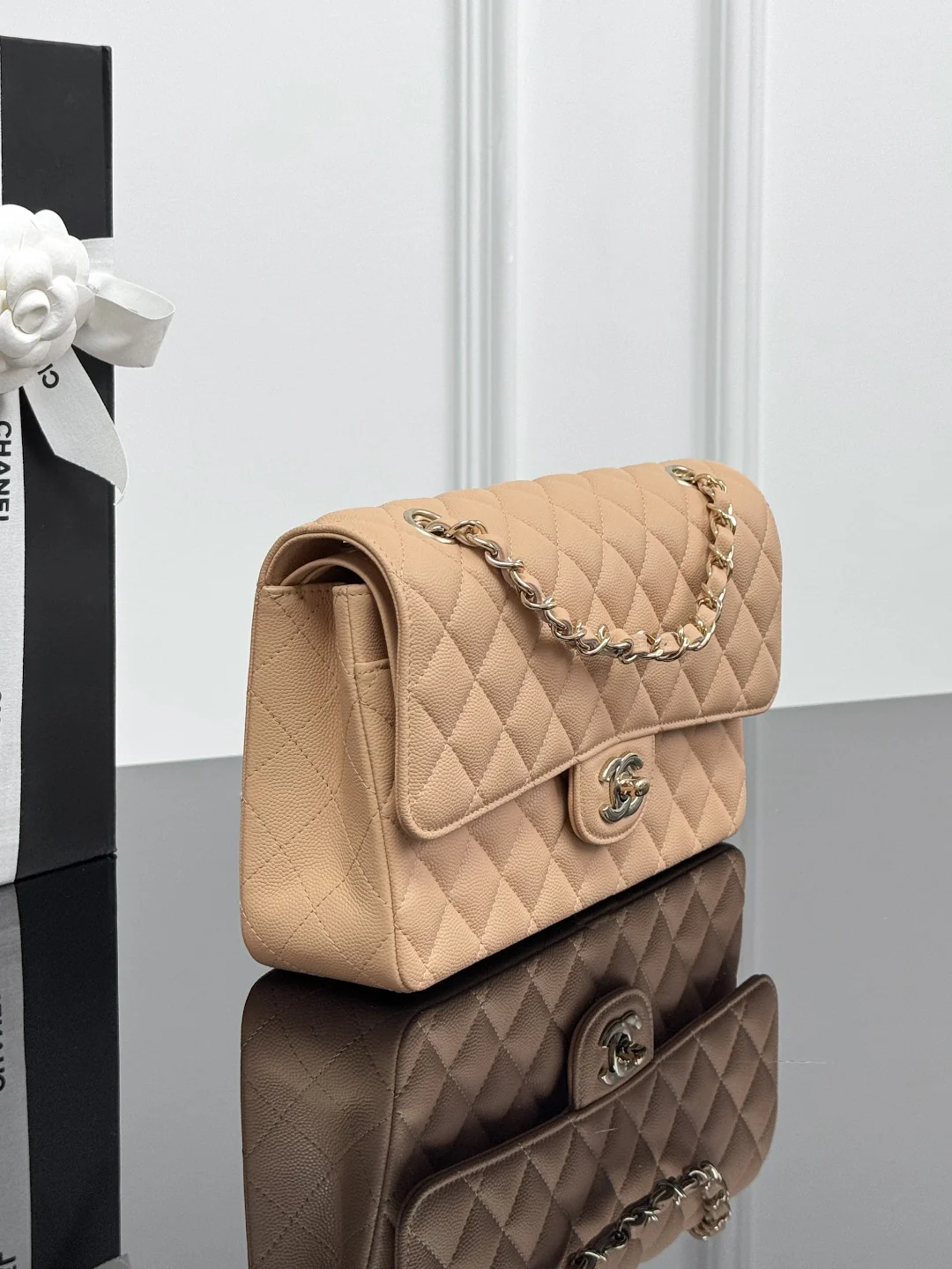 Chan cf25 chain shoulder bag