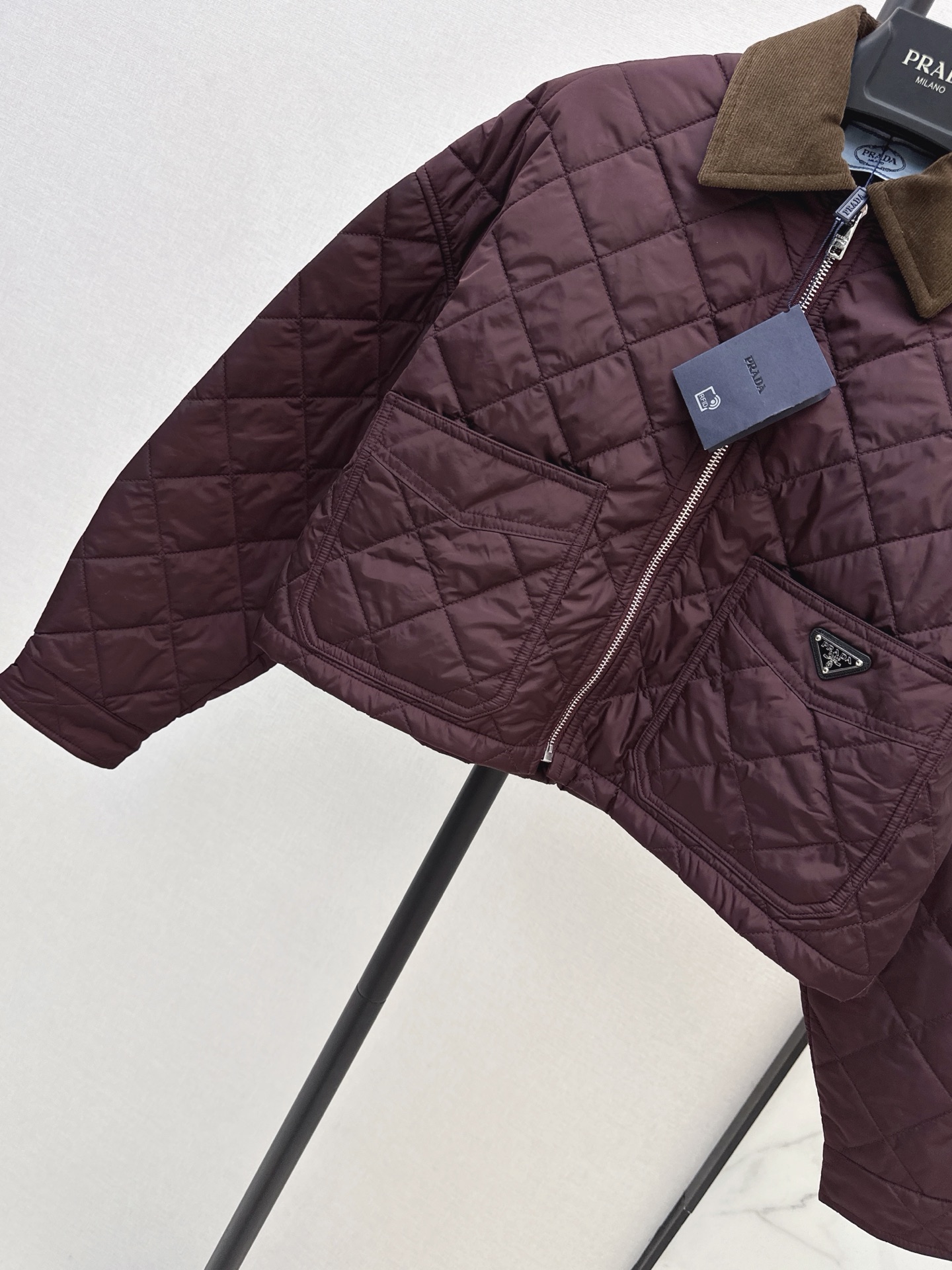Pra 26fw cropped padded jacket