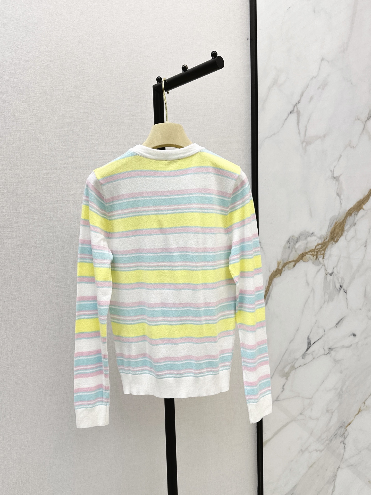 Miu 26fw stripe sweater