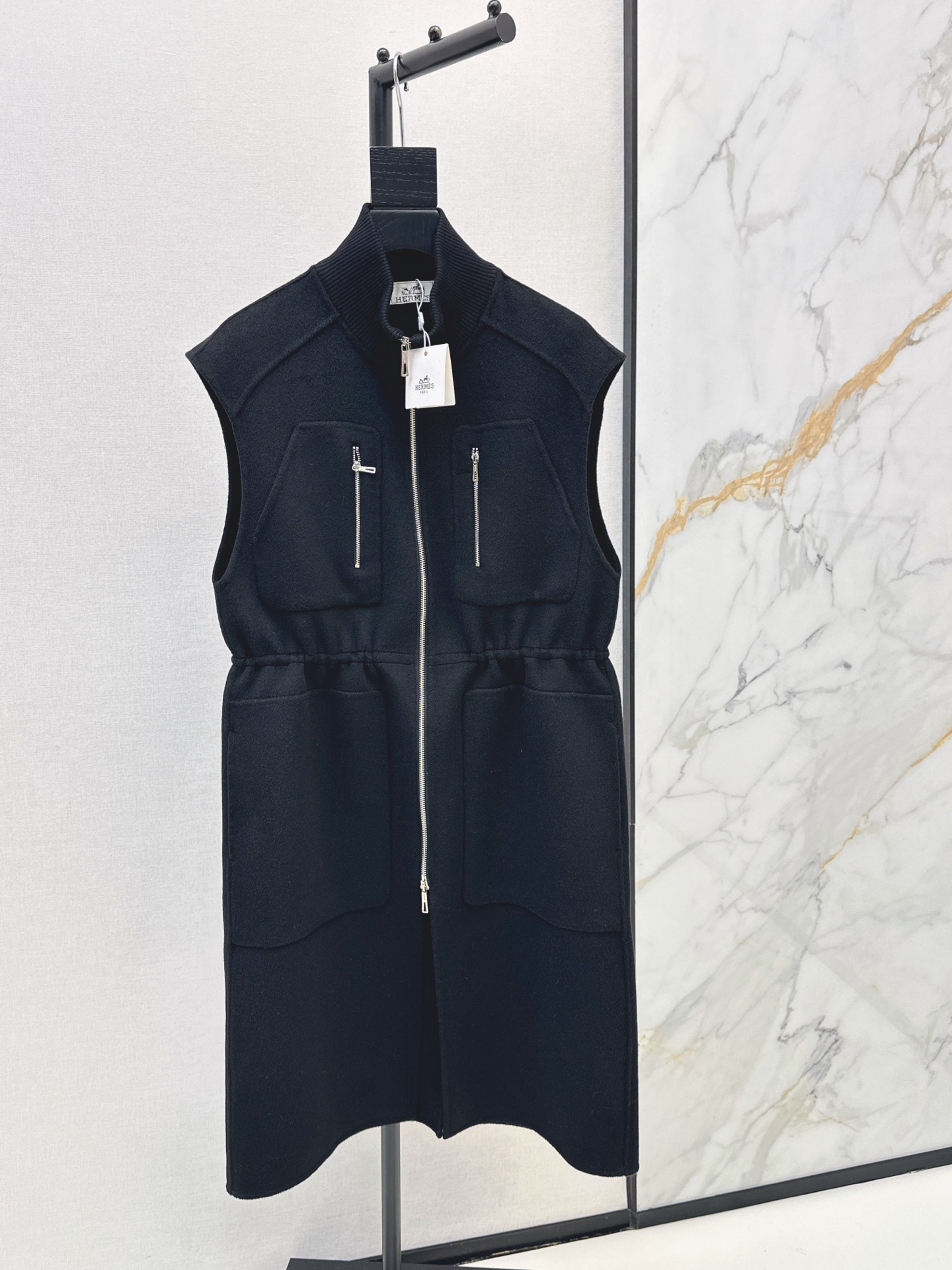 Her 26fw drawstring woolen vest