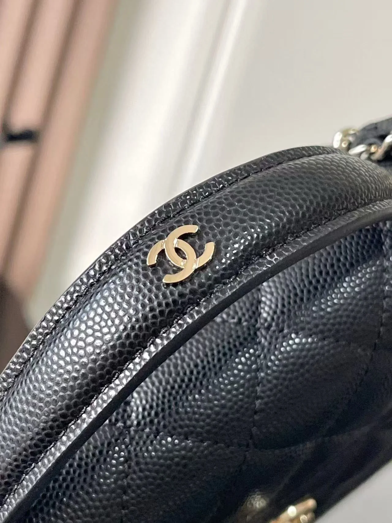 Ch 25c shoulder bag
