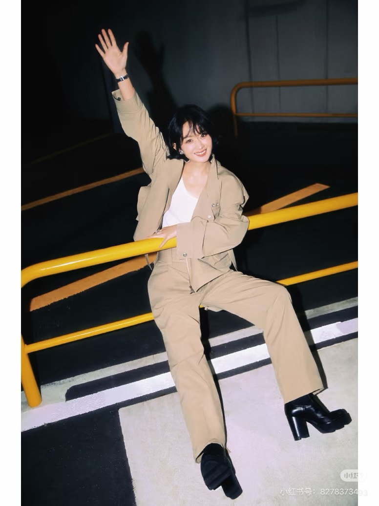 Bott 26fw cropped trench jacket